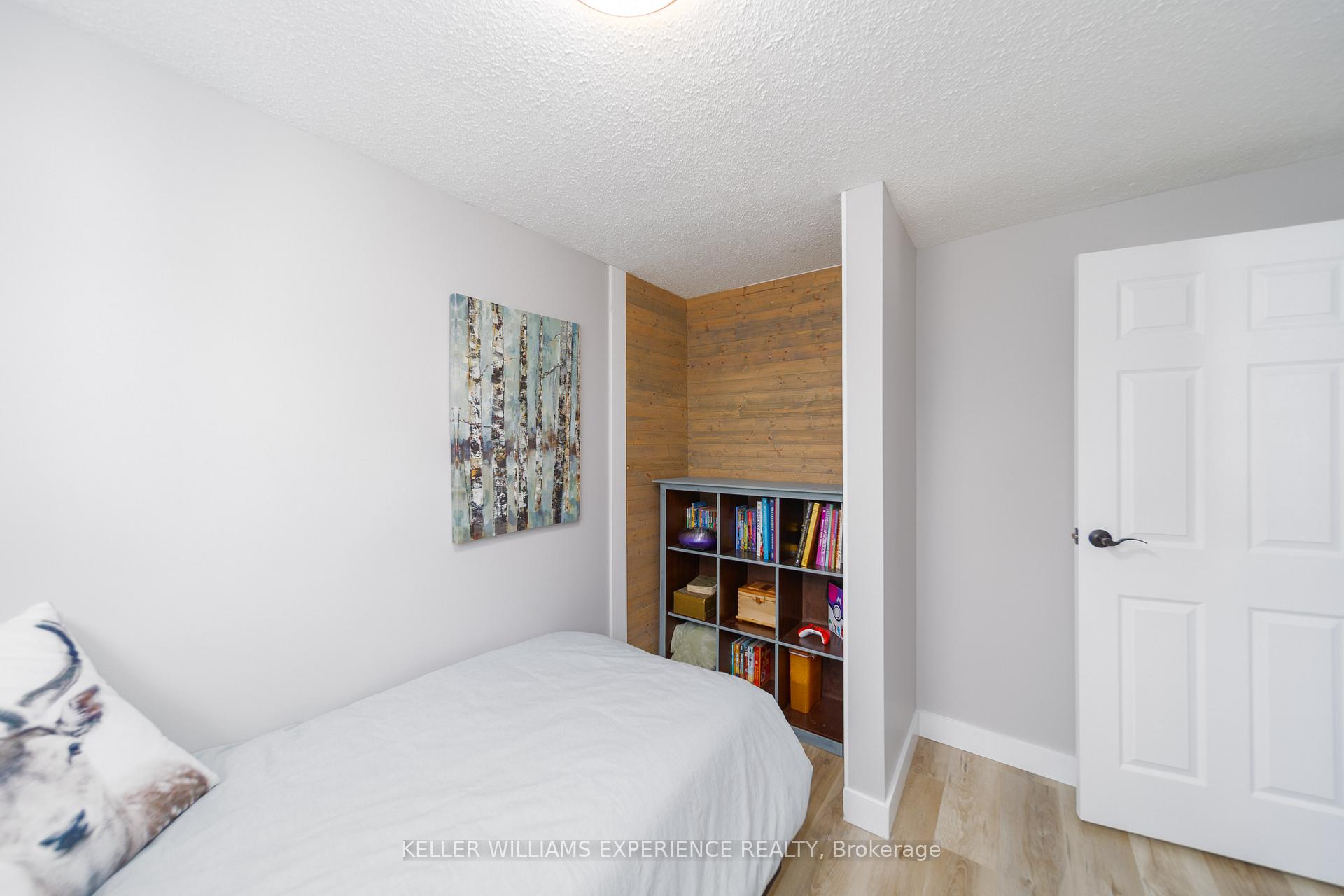 Photo 7 of 23 Wilde Place, Barrie, Letitia Heights — HOMEH
