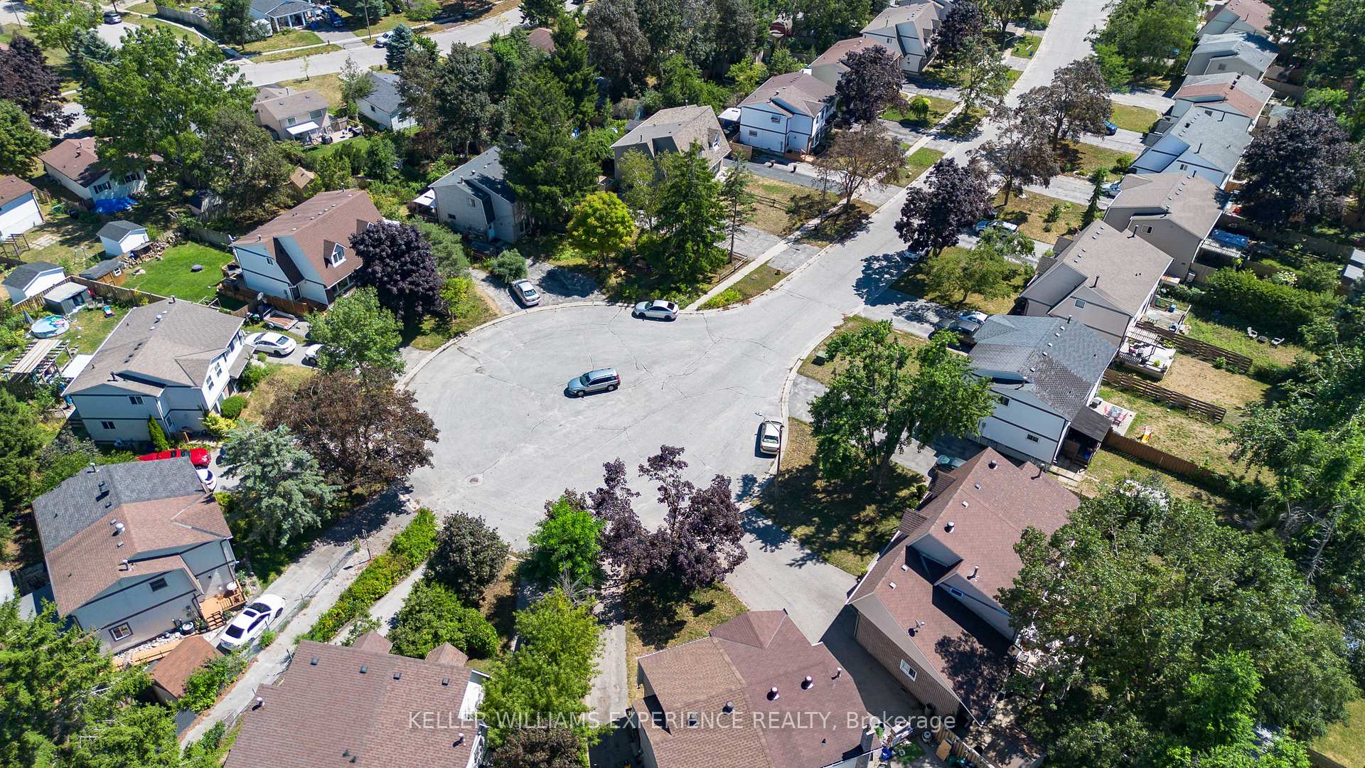 Photo 24 of 23 Wilde Place, Barrie, Letitia Heights — HOMEH
