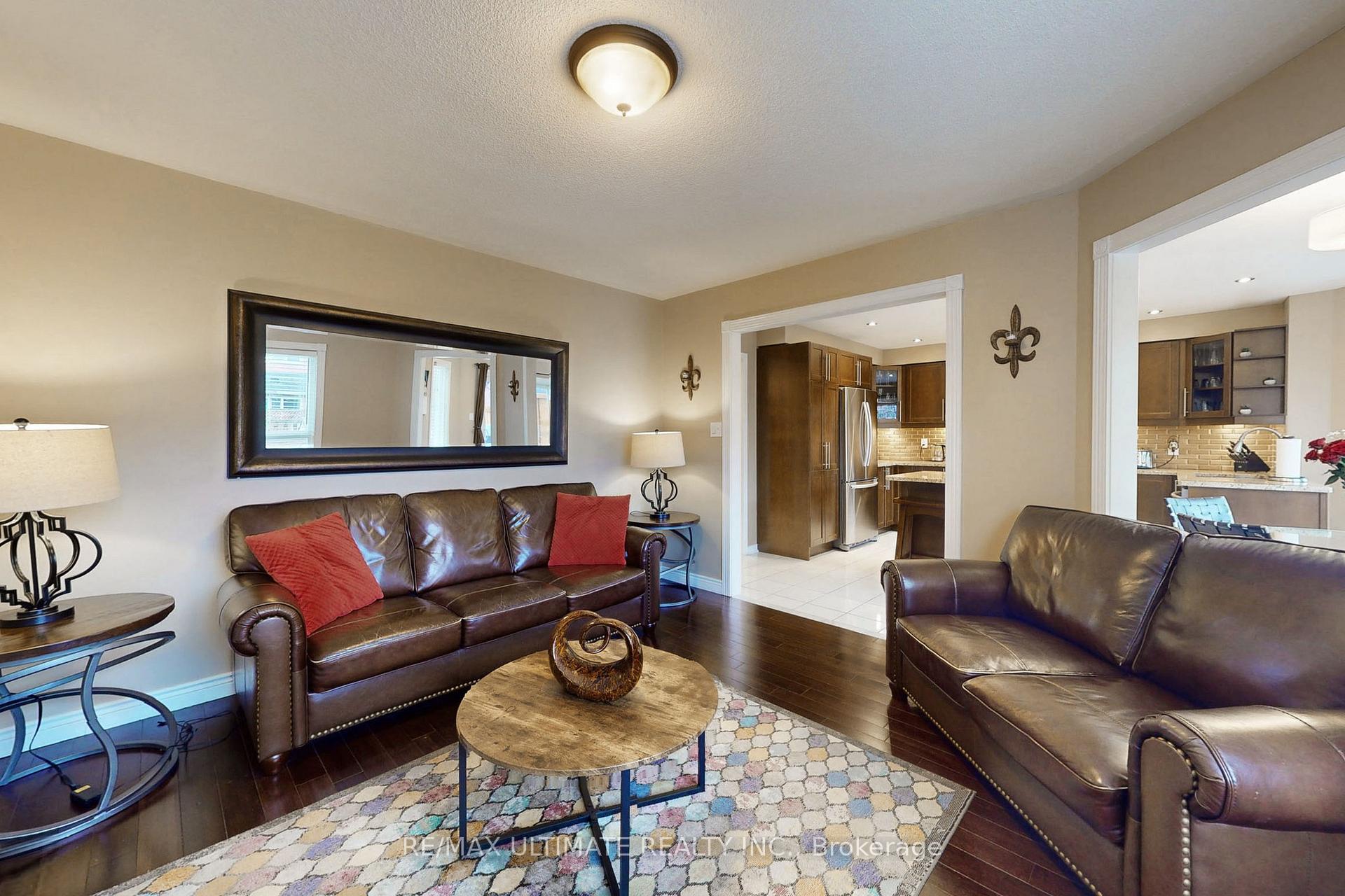 Photo 28 of 25 Winterberry Drive, Whitby, Rolling Acres — HOMEH