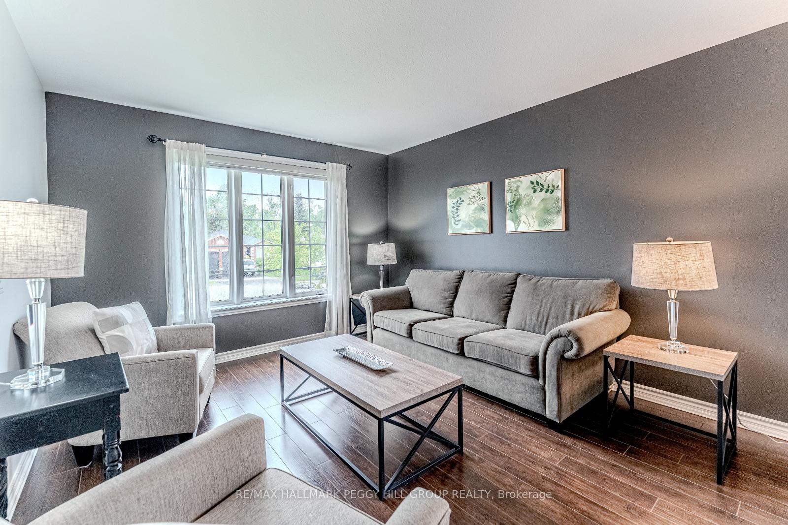 Photo 11 of 37 Osprey Ridge Road, Barrie, Little Lake — HOMEH