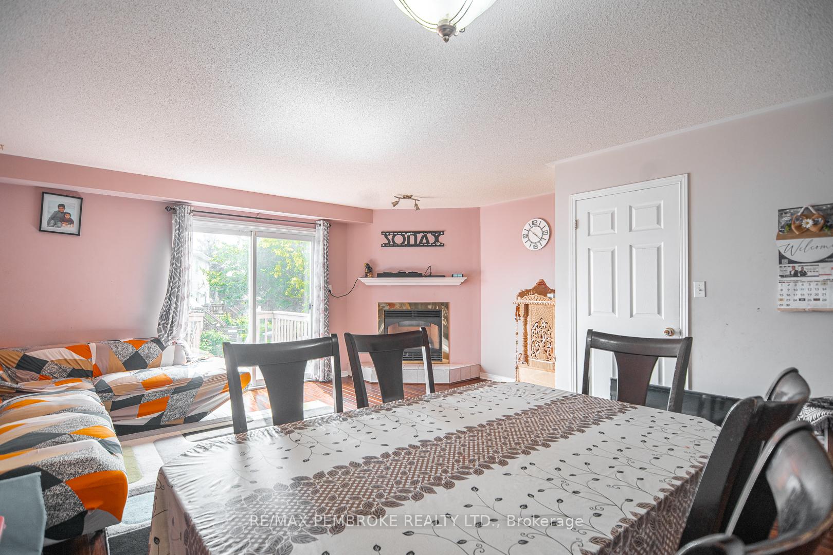 Photo 8 of 225 Willoughby Crescent, Pembroke — HOMEH