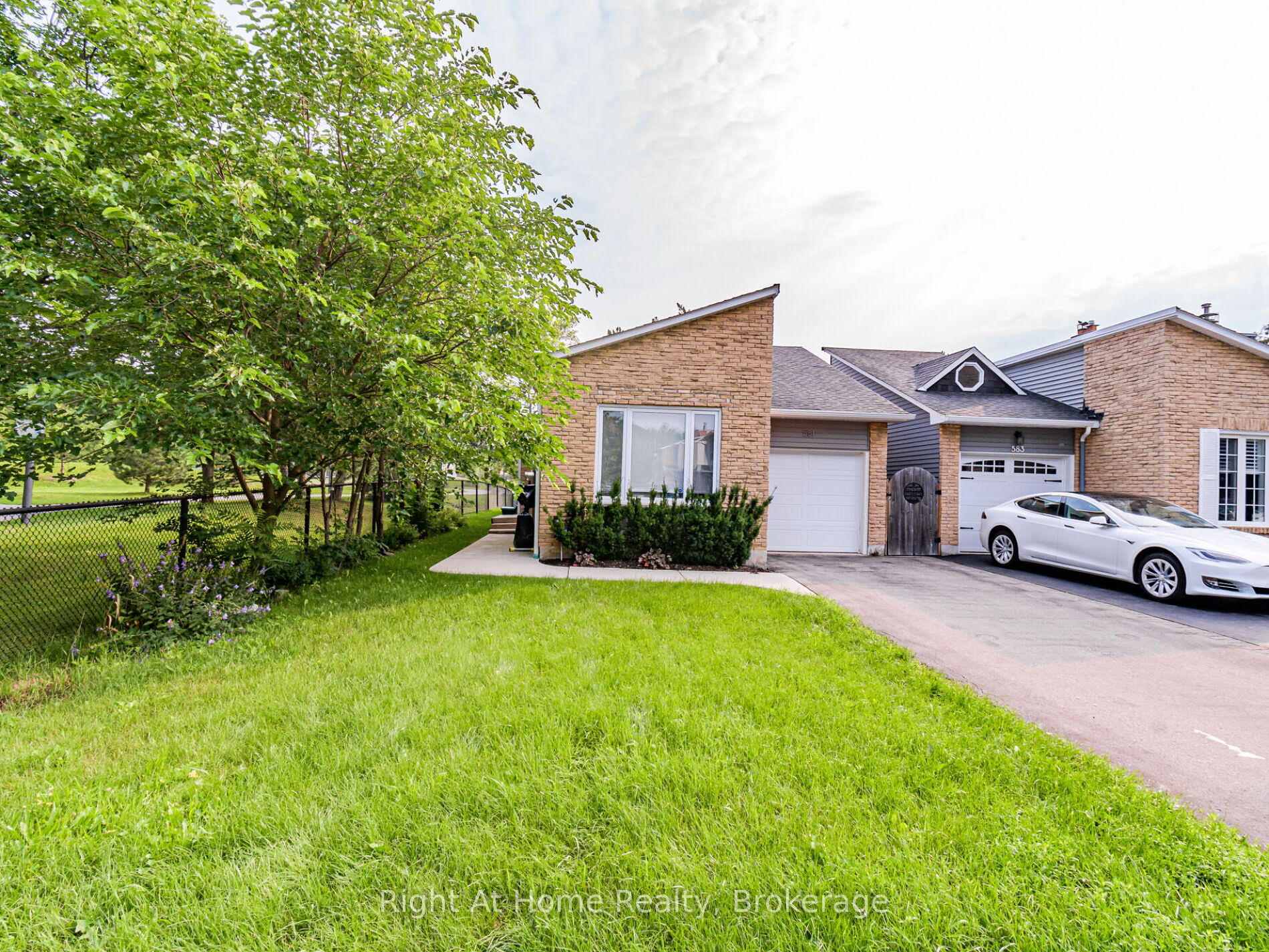 Photo 17 of 581 Beaver Court, Milton, Timberlea — HOMEH