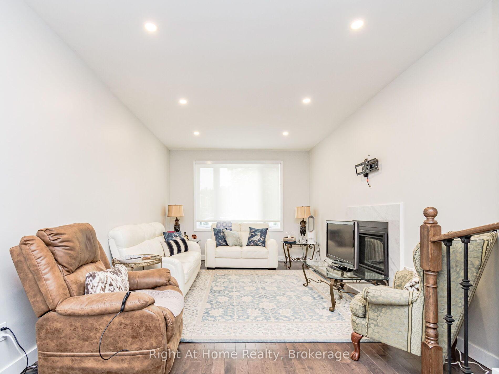 Photo 4 of 581 Beaver Court, Milton, Timberlea — HOMEH