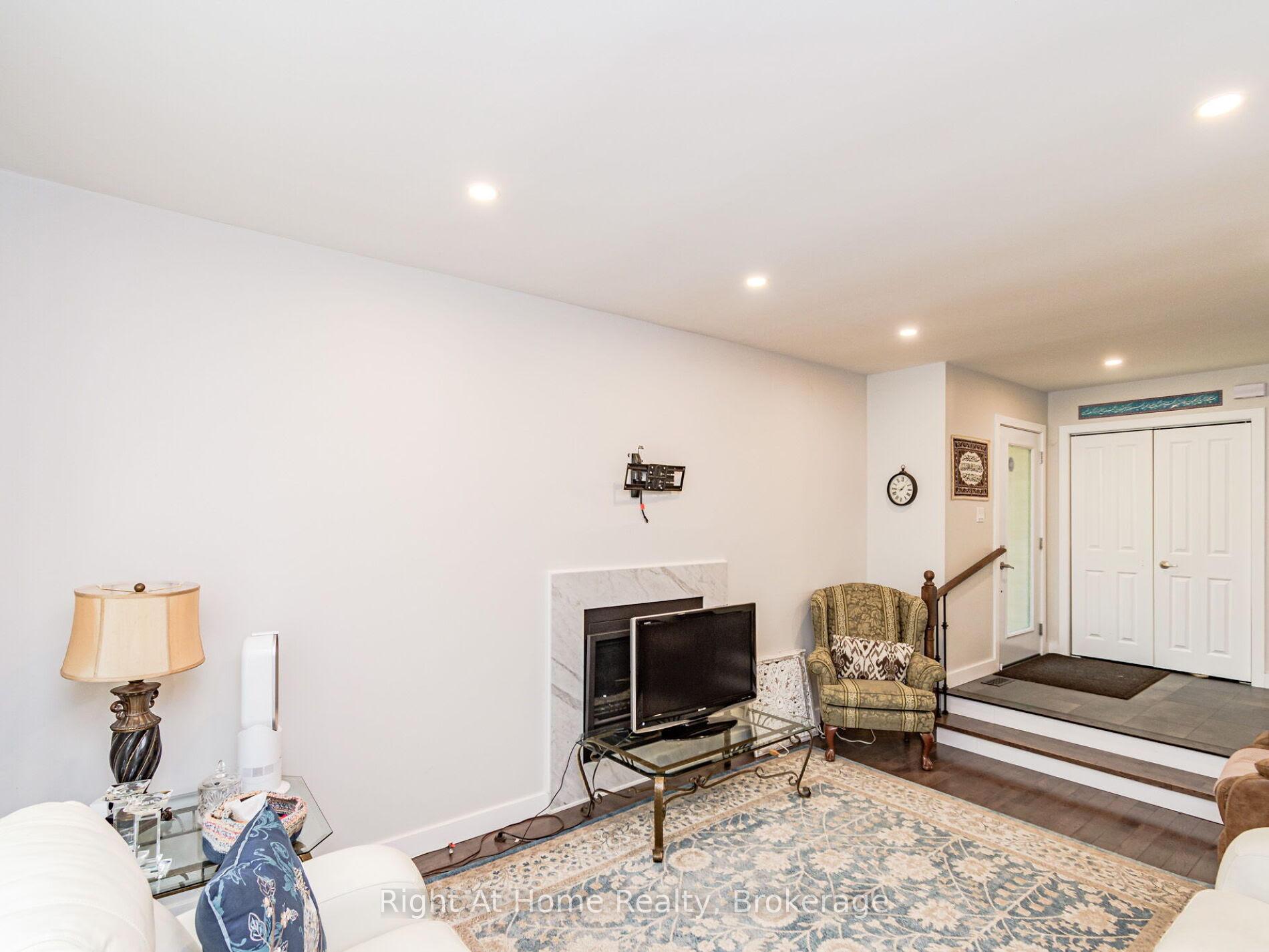 Photo 19 of 581 Beaver Court, Milton, Timberlea — HOMEH