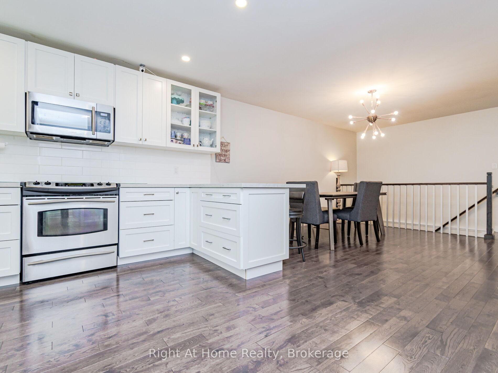 Photo 18 of 581 Beaver Court, Milton, Timberlea — HOMEH