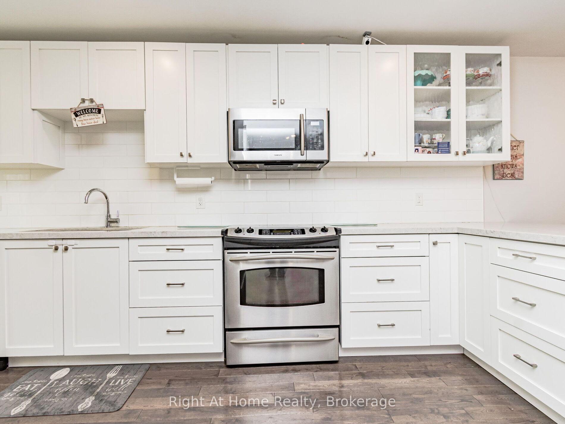 Photo 16 of 581 Beaver Court, Milton, Timberlea — HOMEH