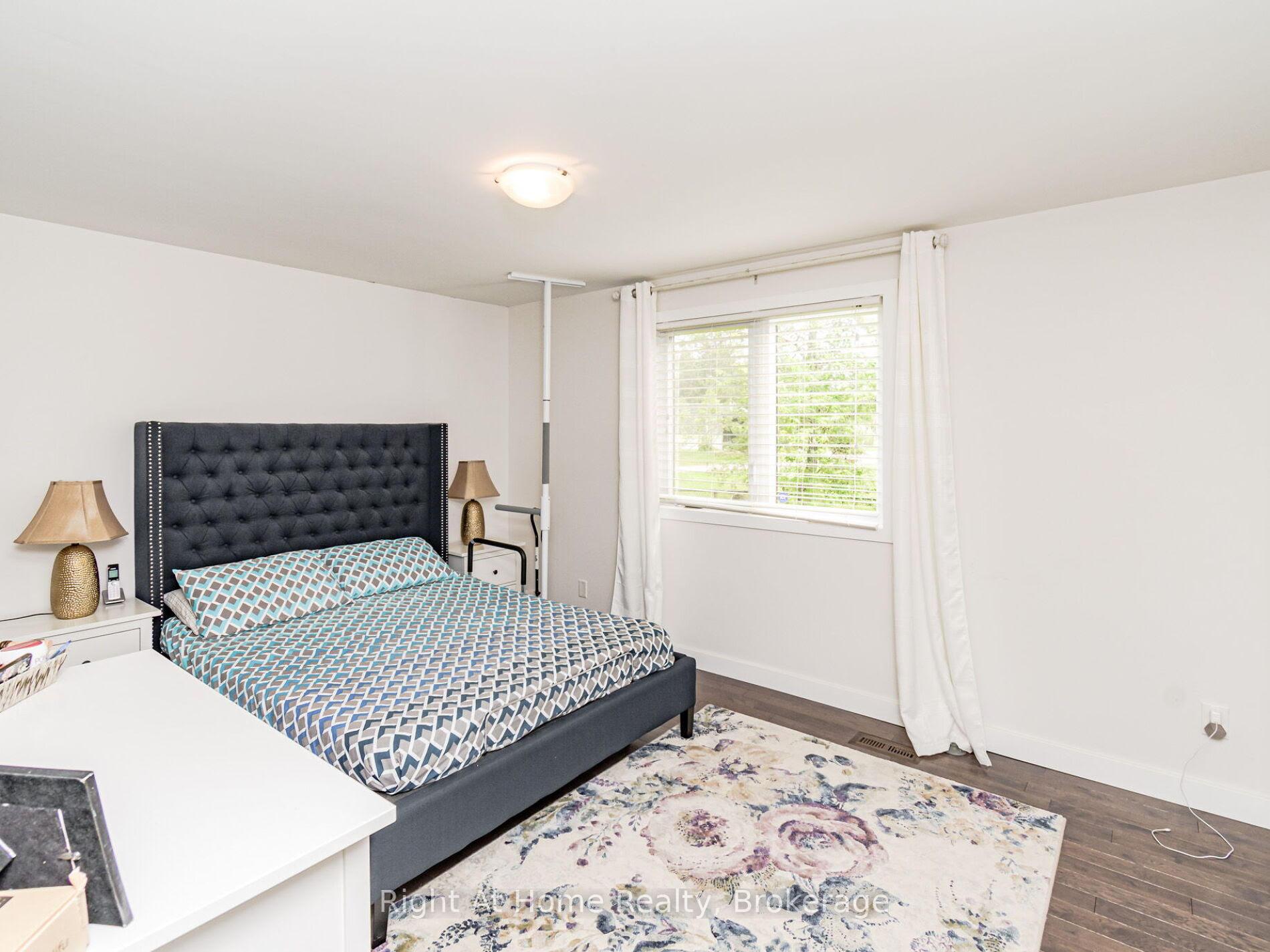 Photo 8 of 581 Beaver Court, Milton, Timberlea — HOMEH