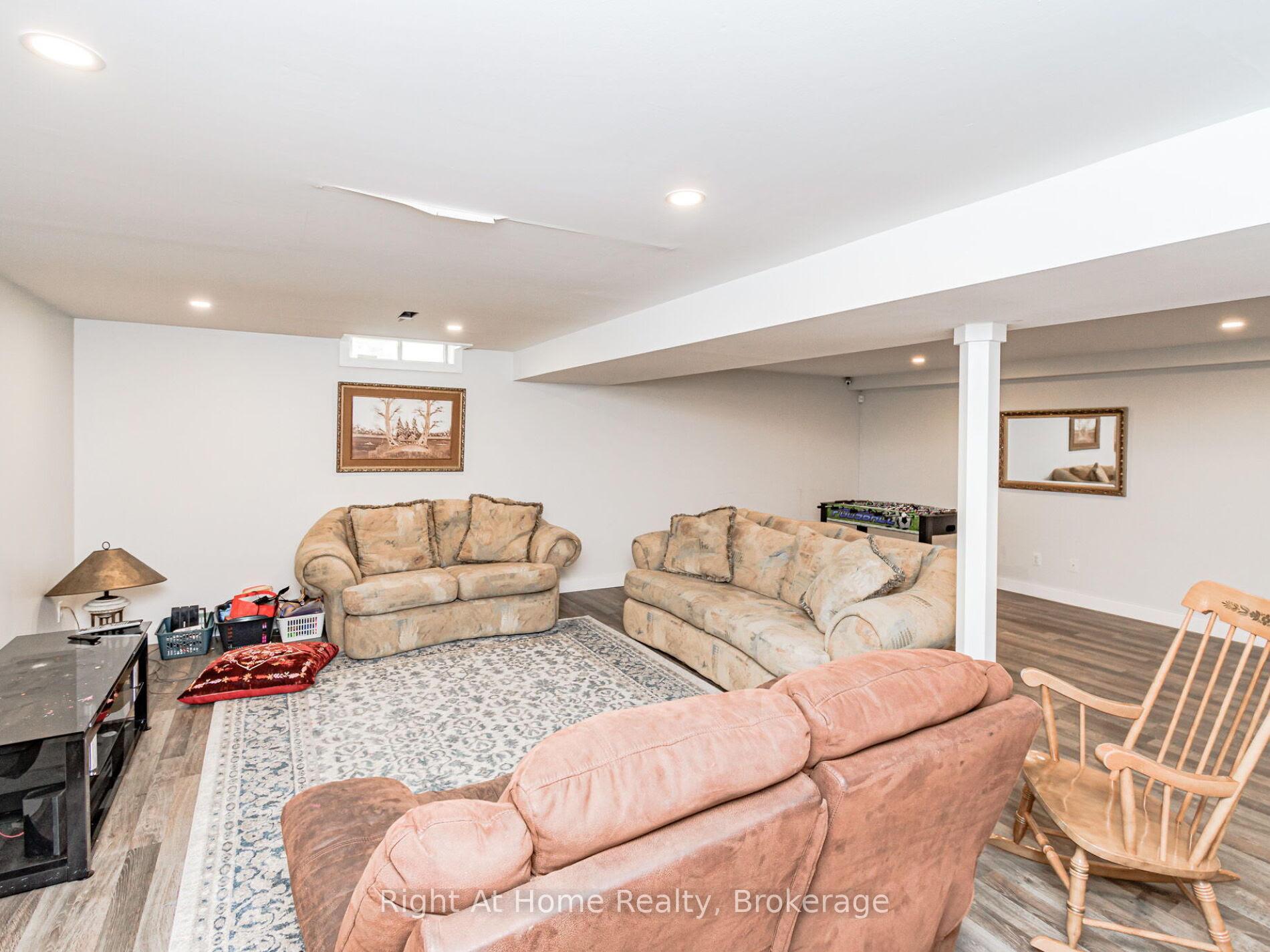 Photo 27 of 581 Beaver Court, Milton, Timberlea — HOMEH