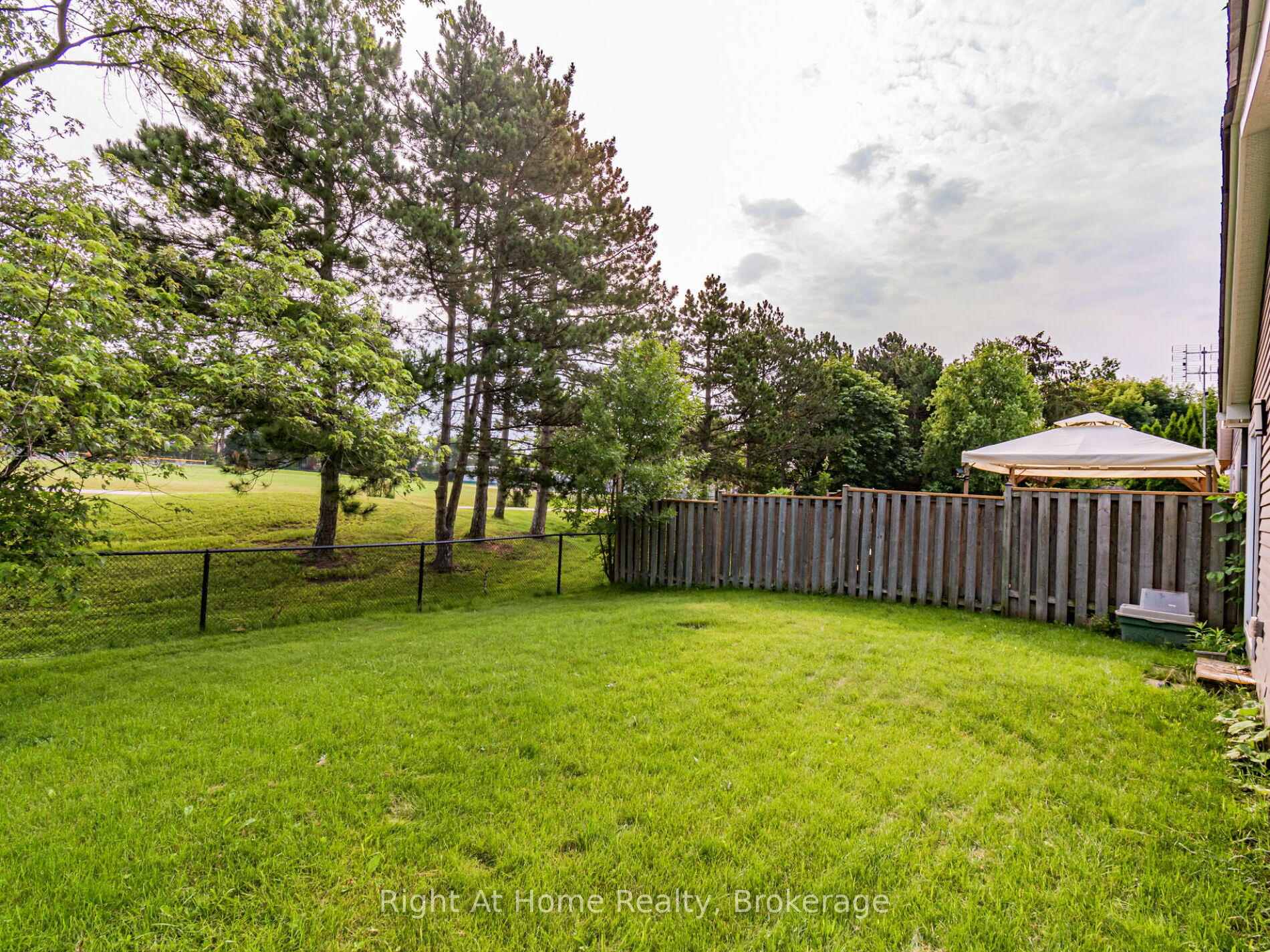 Photo 31 of 581 Beaver Court, Milton, Timberlea — HOMEH
