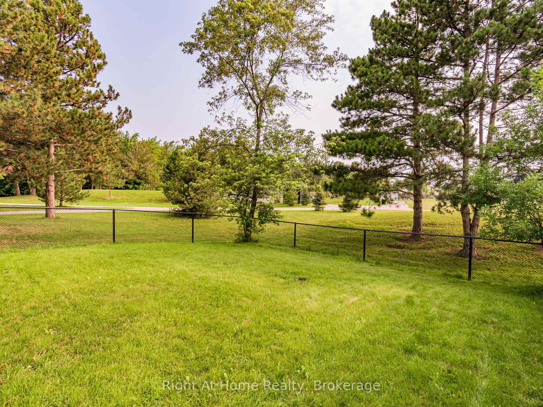 Photo 21 of 581 Beaver Court, Milton, Timberlea — HOMEH
