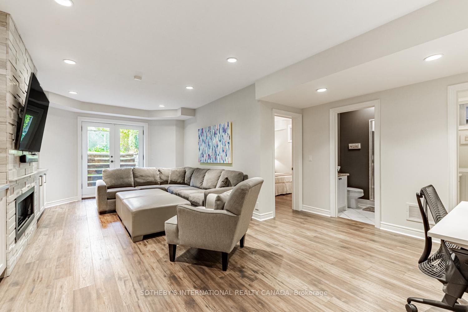 Photo 39 of 446 Elm Road, Toronto, Bedford Park-Nortown — HOMEH
