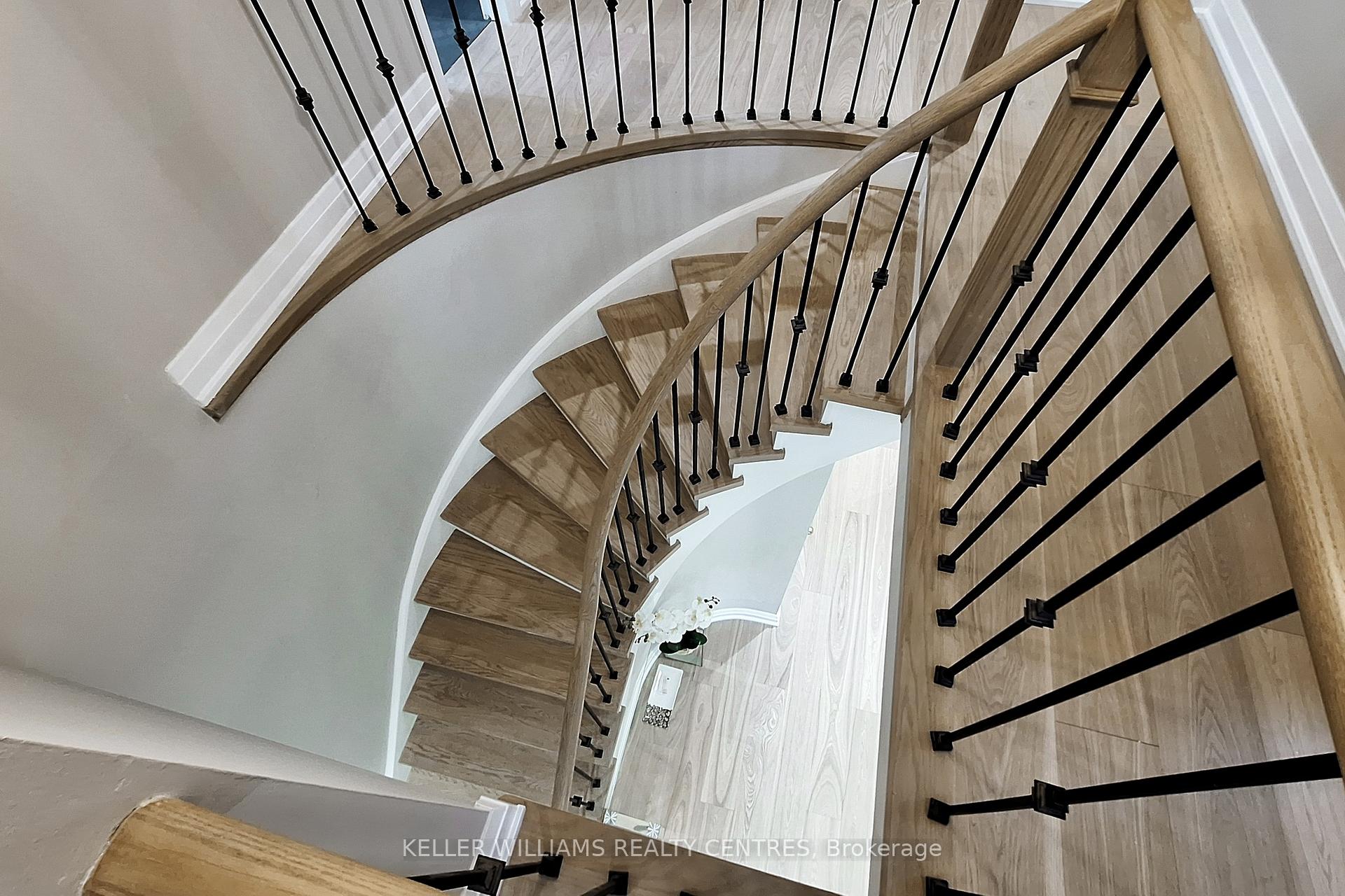 Photo 22 of 179 Covent Crescent, Aurora, Aurora Highlands — HOMEH
