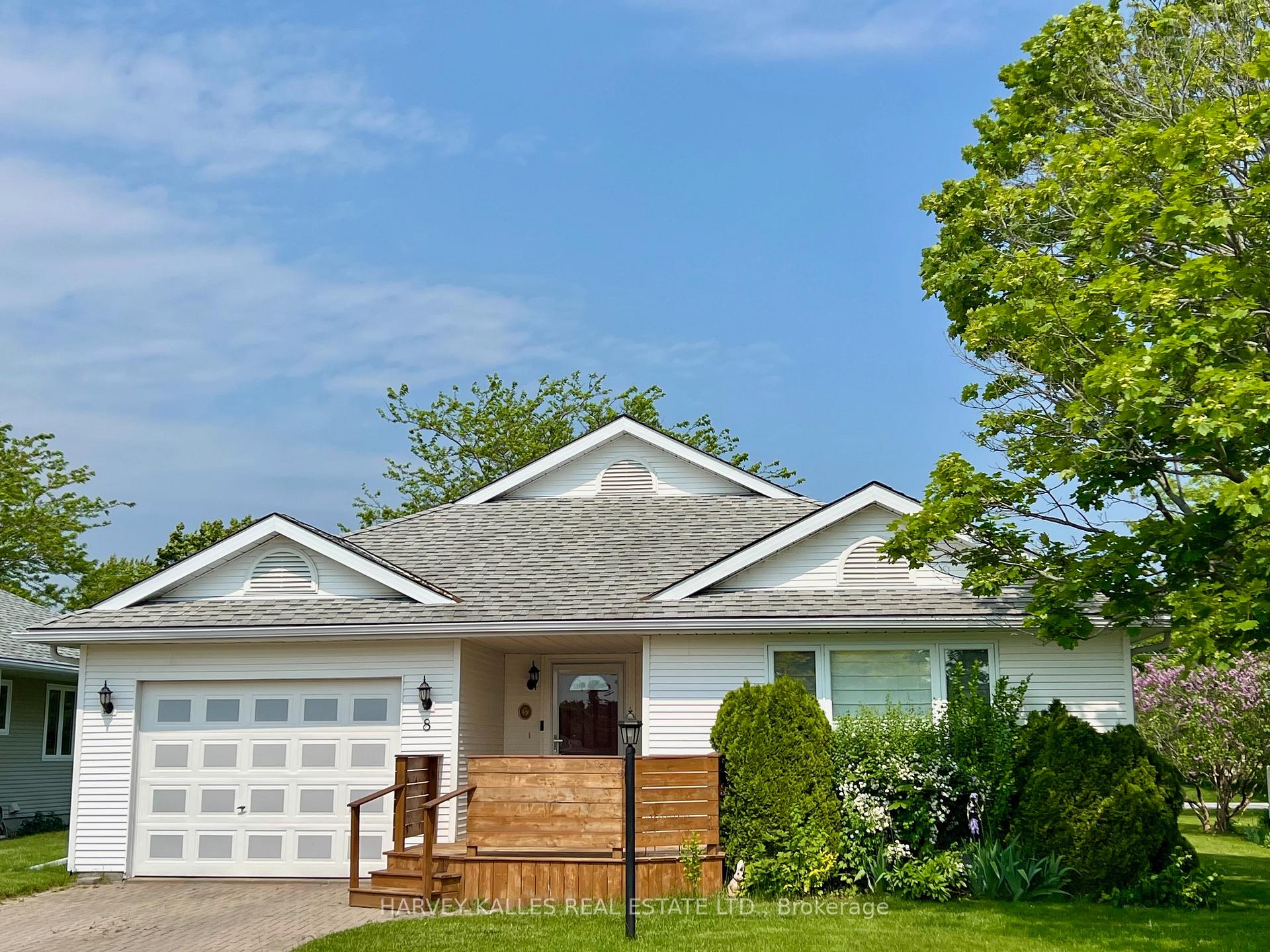 Photo 5 of 8 Heritage Drive, Prince Edward County, Wellington — HOMEH