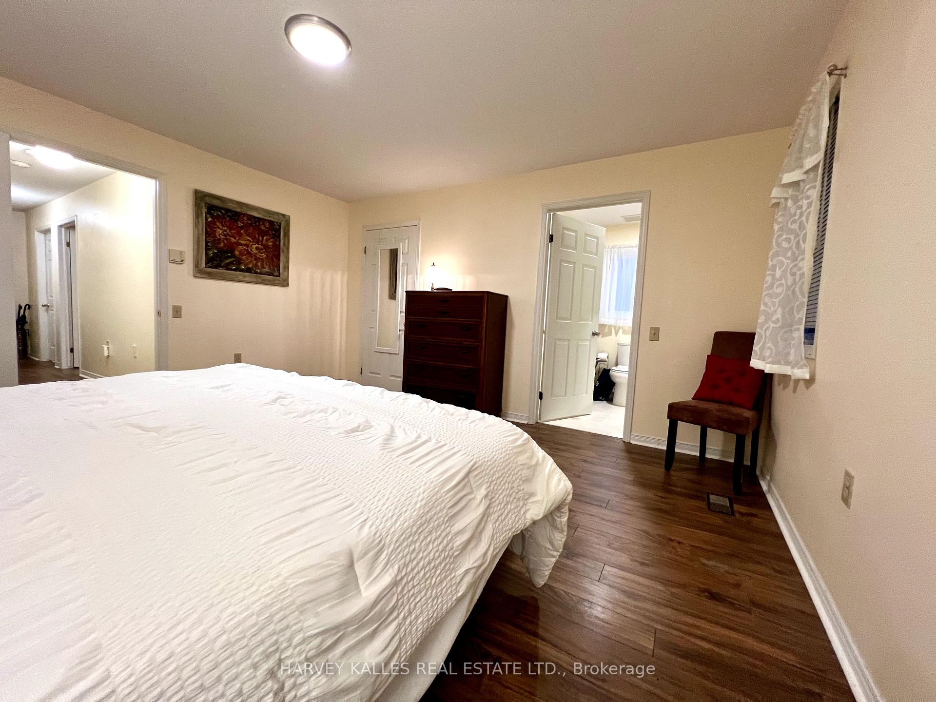 Photo 41 of 8 Heritage Drive, Prince Edward County, Wellington — HOMEH