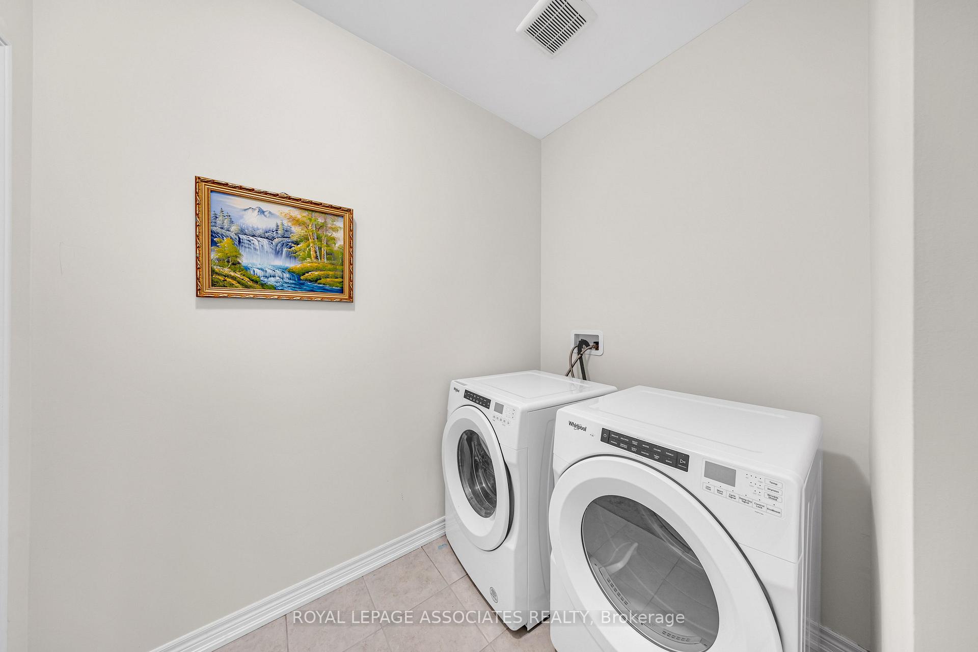 Photo 13 of 44 Elkington Crescent, Whitby, Rural Whitby — HOMEH