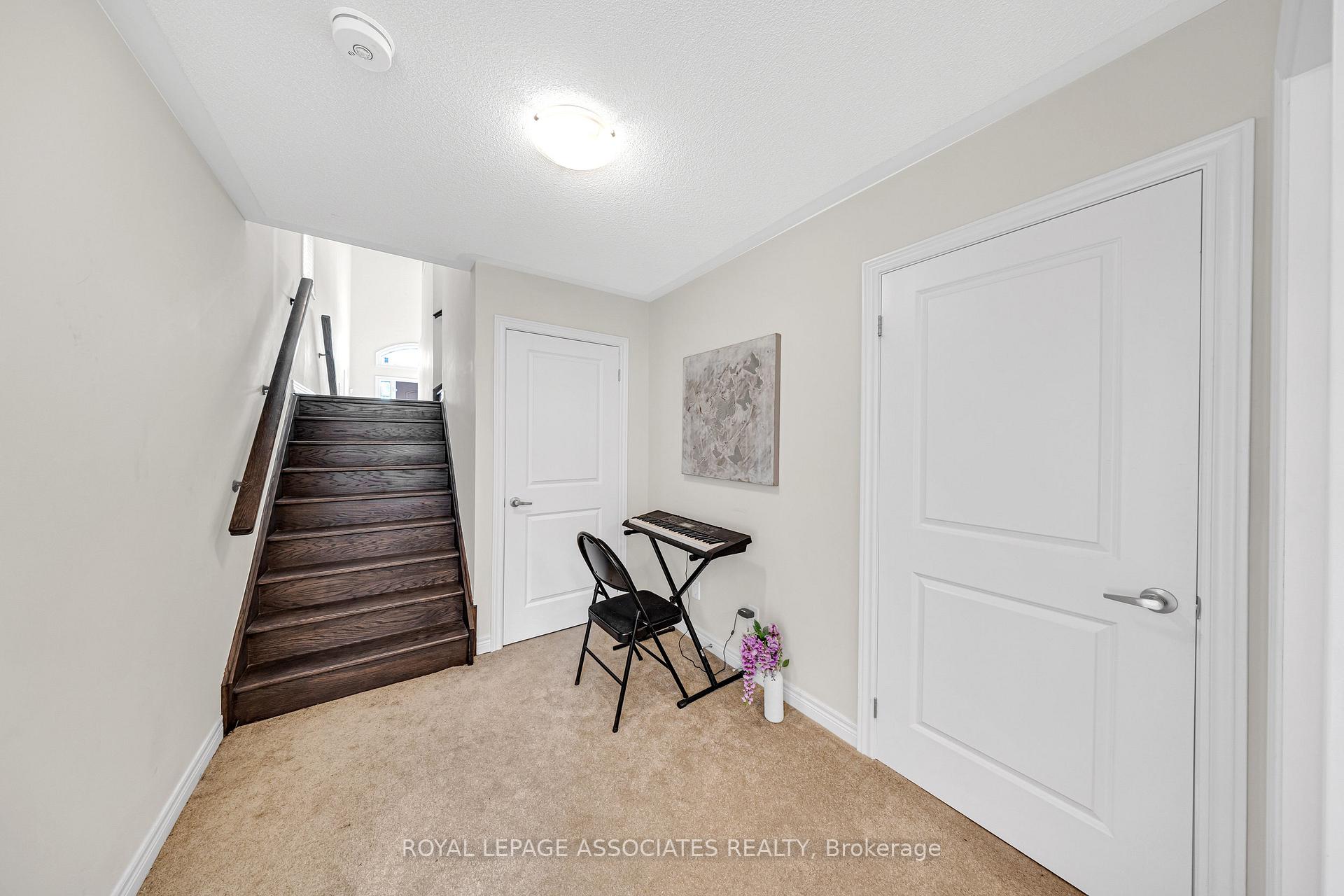 Photo 39 of 44 Elkington Crescent, Whitby, Rural Whitby — HOMEH