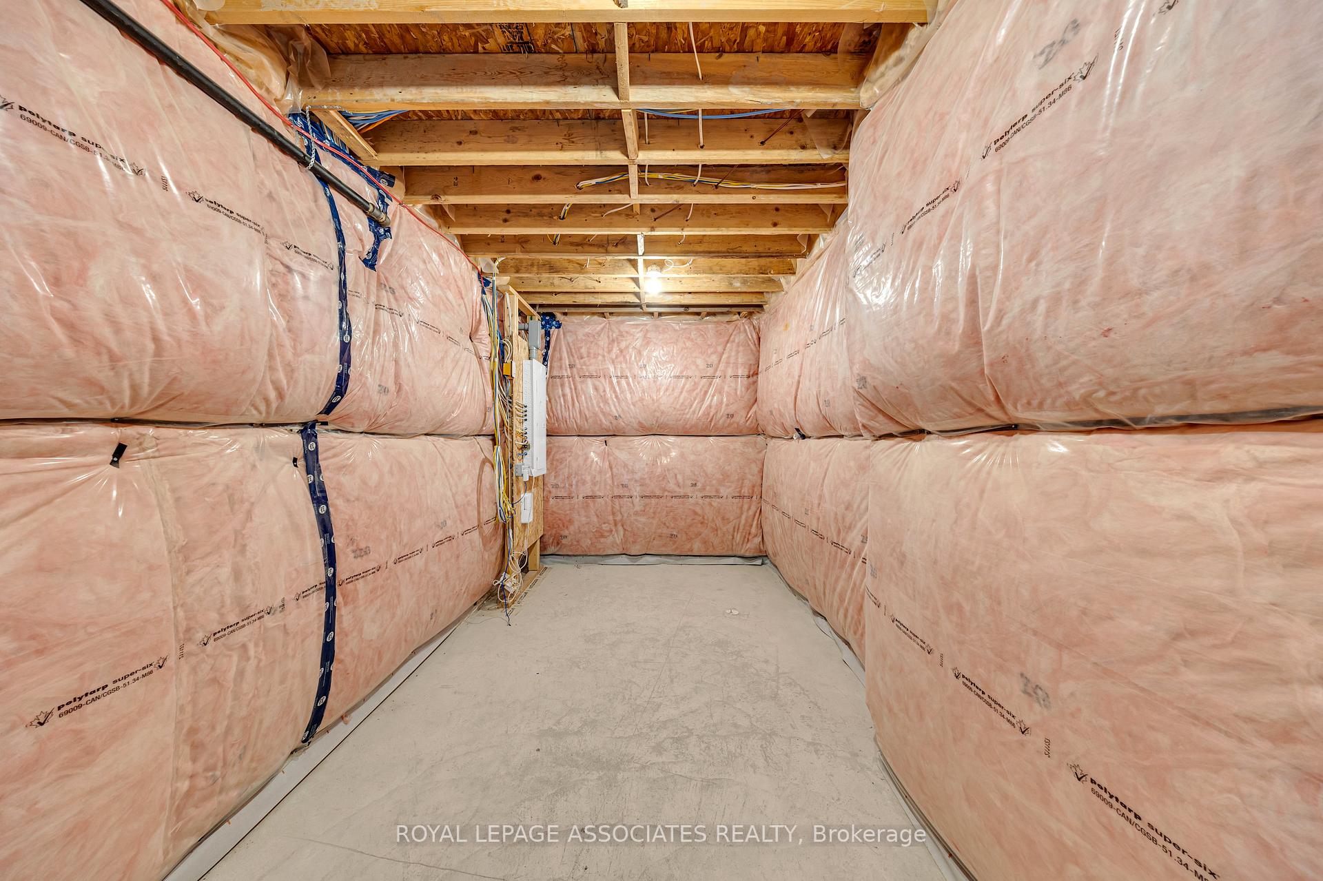Photo 28 of 44 Elkington Crescent, Whitby, Rural Whitby — HOMEH