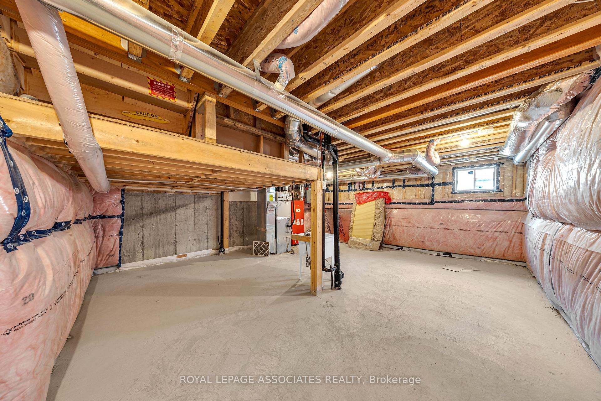 Photo 7 of 44 Elkington Crescent, Whitby, Rural Whitby — HOMEH