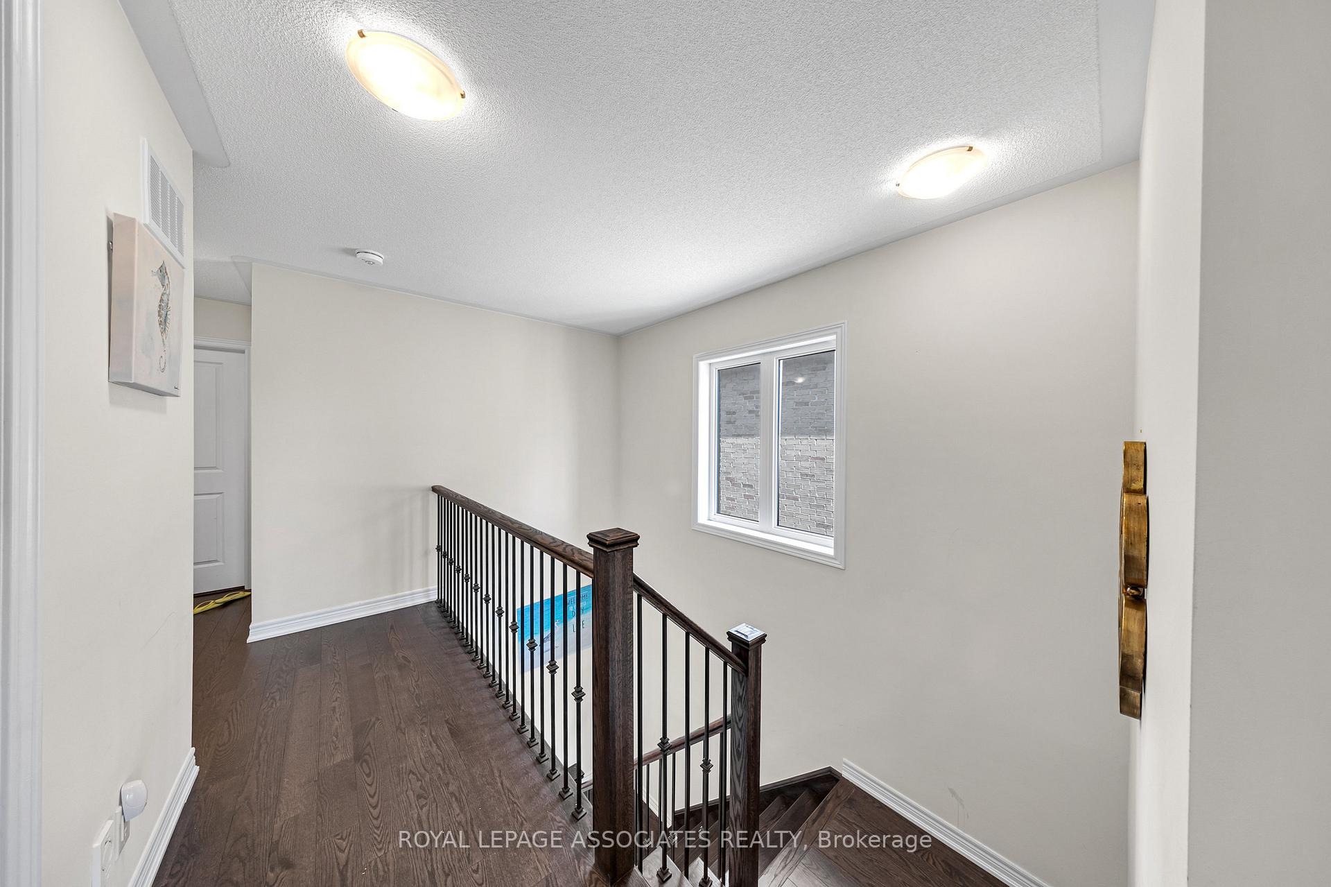 Photo 36 of 44 Elkington Crescent, Whitby, Rural Whitby — HOMEH