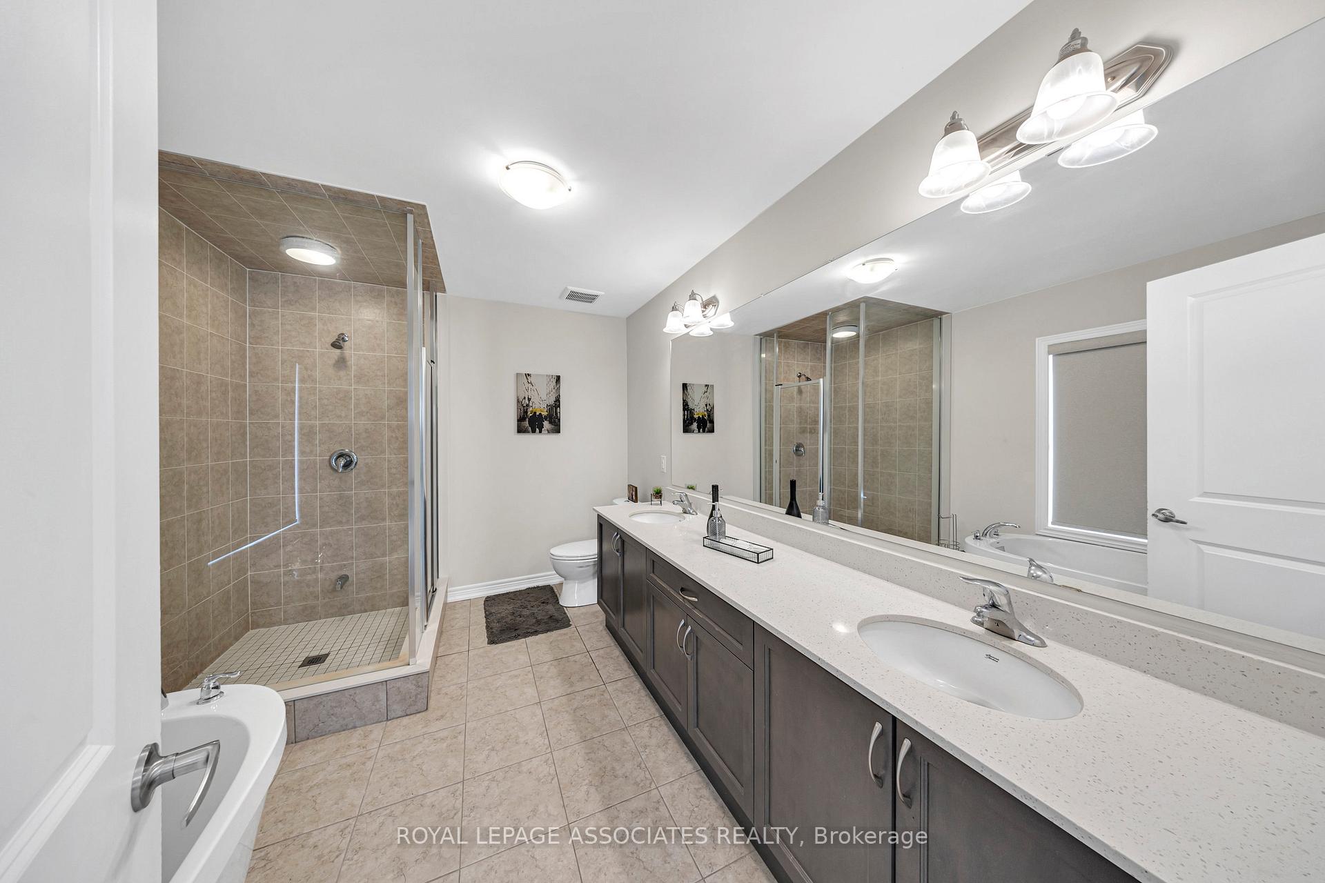 Photo 24 of 44 Elkington Crescent, Whitby, Rural Whitby — HOMEH
