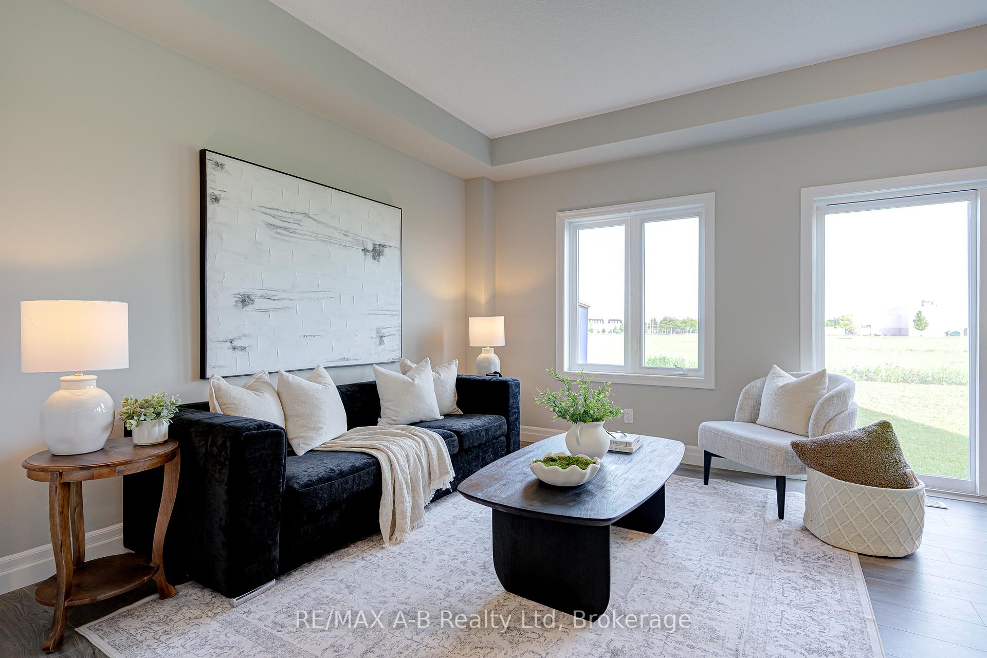 Photo 17 of 274 Bradshaw Drive, Stratford — HOMEH