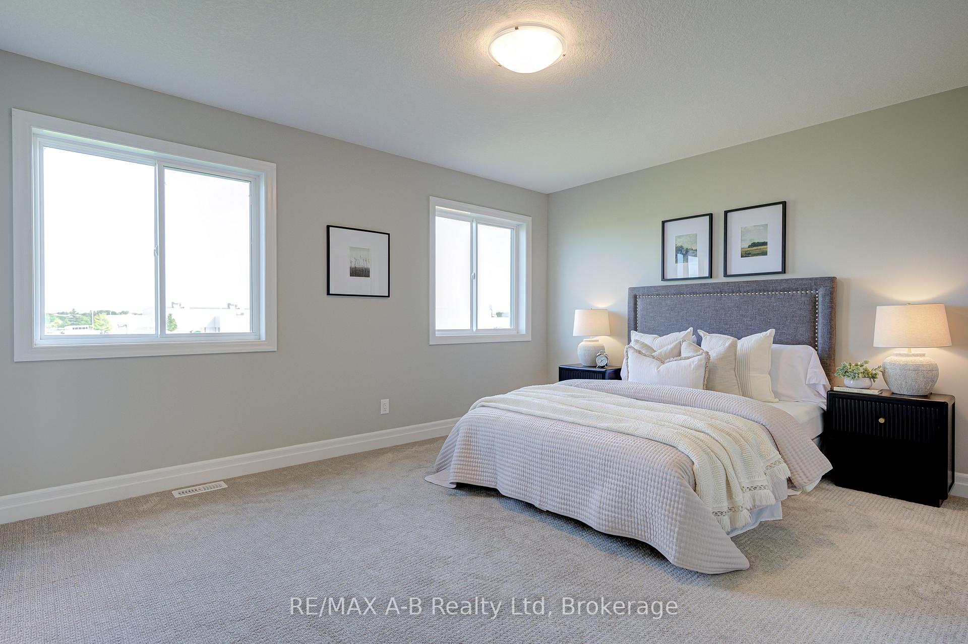 Photo 11 of 274 Bradshaw Drive, Stratford — HOMEH