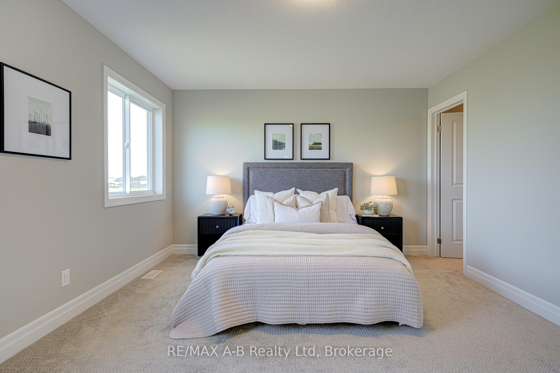 Photo 25 of 274 Bradshaw Drive, Stratford — HOMEH