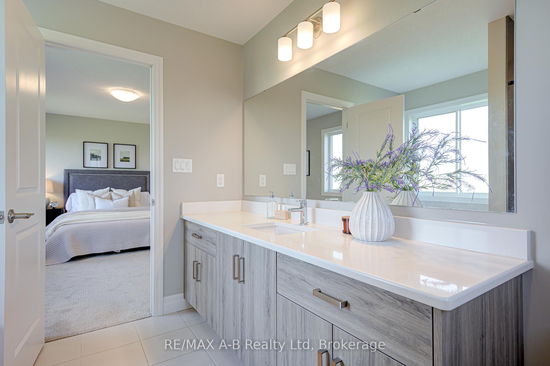 Photo 22 of 274 Bradshaw Drive, Stratford — HOMEH