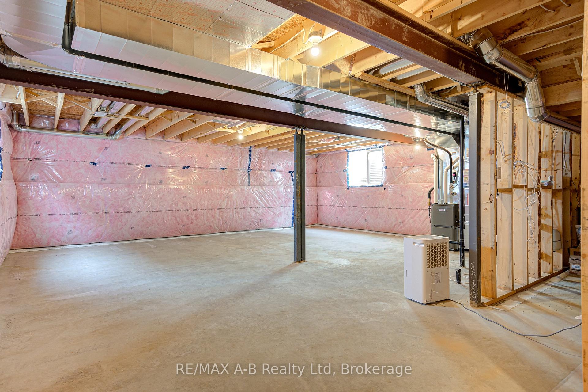 Photo 34 of 274 Bradshaw Drive, Stratford — HOMEH
