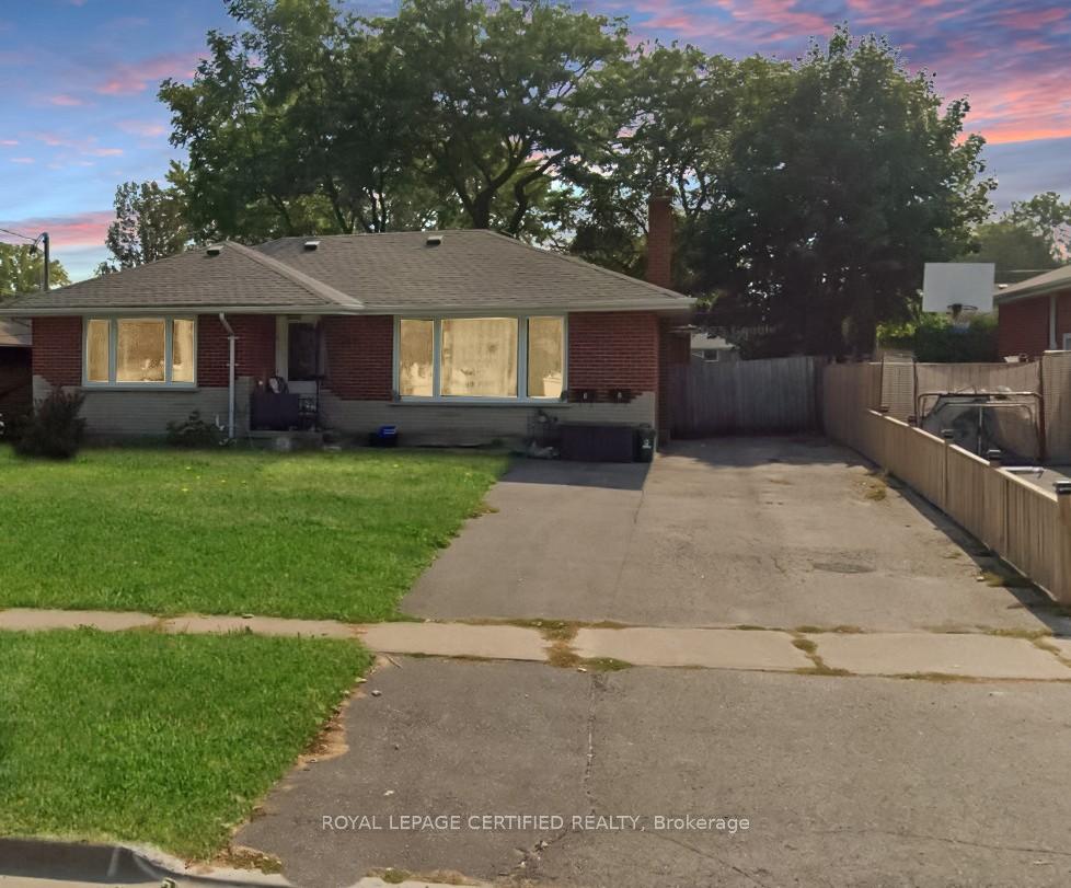 Photo 8 of 789 Regent Drive, Oshawa, Eastdale — HOMEH