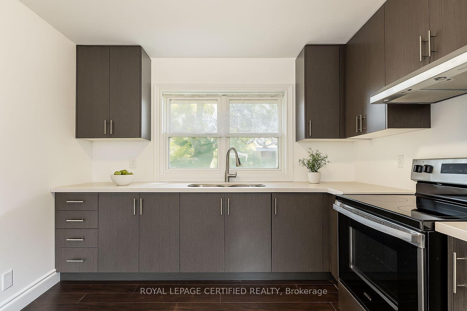 Photo 9 of 789 Regent Drive, Oshawa, Eastdale — HOMEH