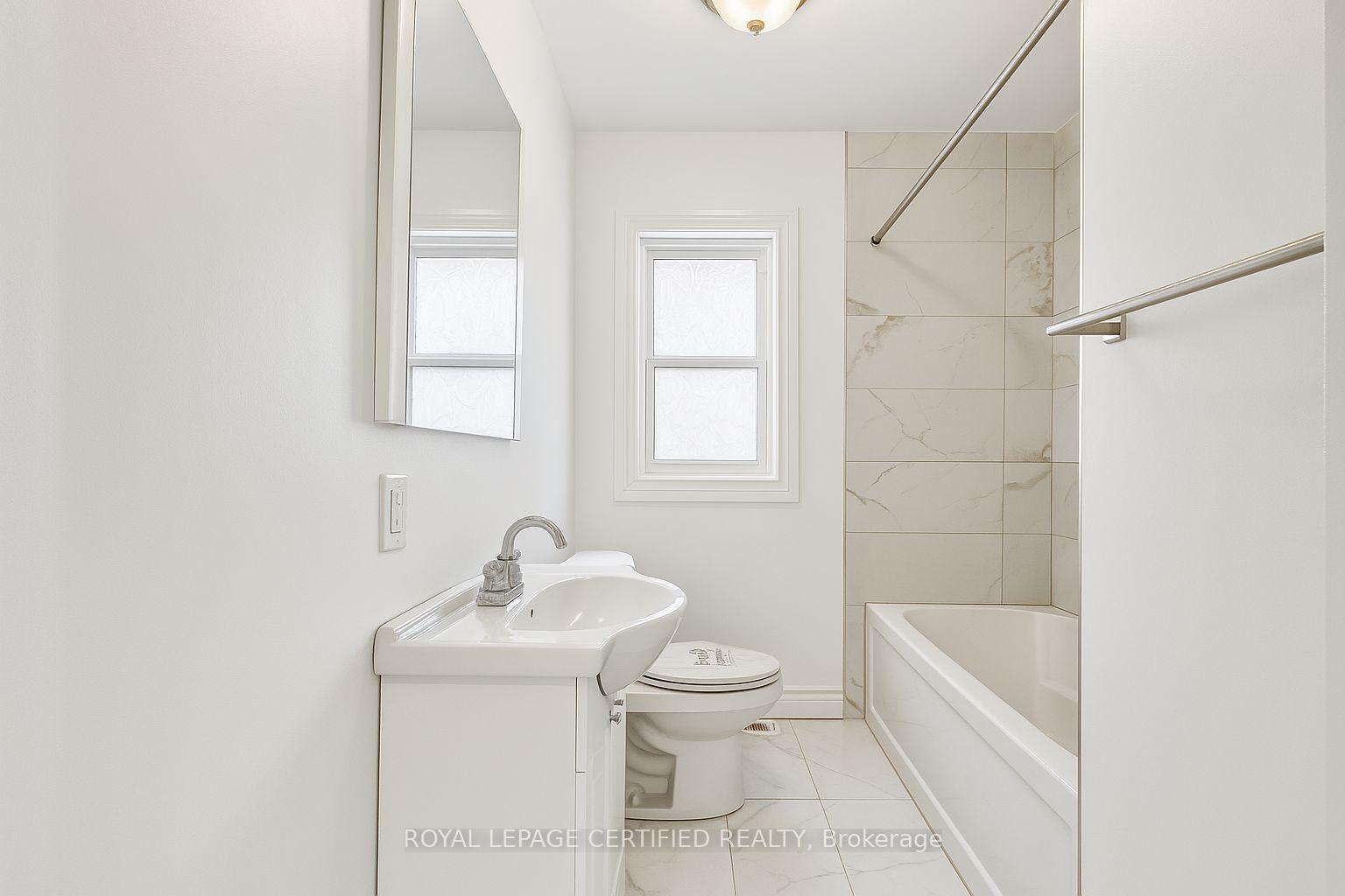 Photo 5 of 789 Regent Drive, Oshawa, Eastdale — HOMEH