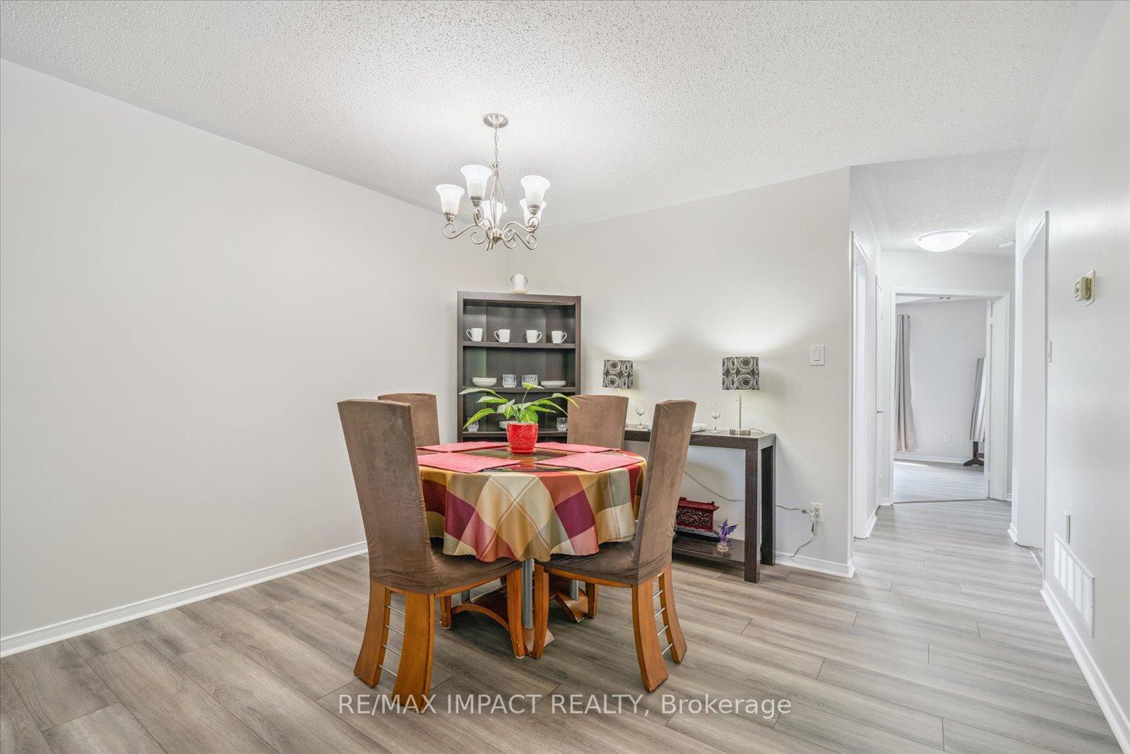 Photo 7 of 7 Farncomb Crescent, Clarington, Bowmanville — HOMEH
