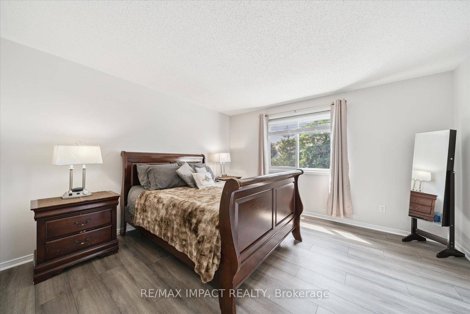 Photo 16 of 7 Farncomb Crescent, Clarington, Bowmanville — HOMEH
