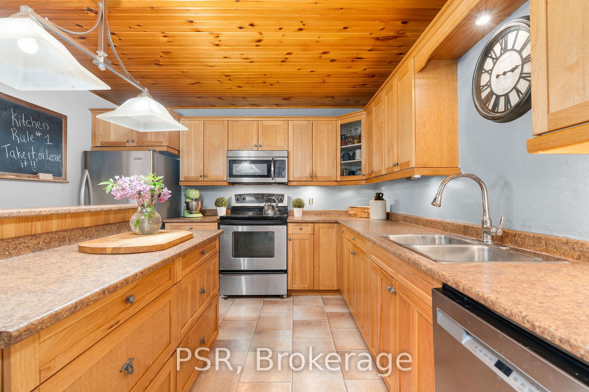 Photo 19 of 206 William Street, Clearview, Stayner — HOMEH