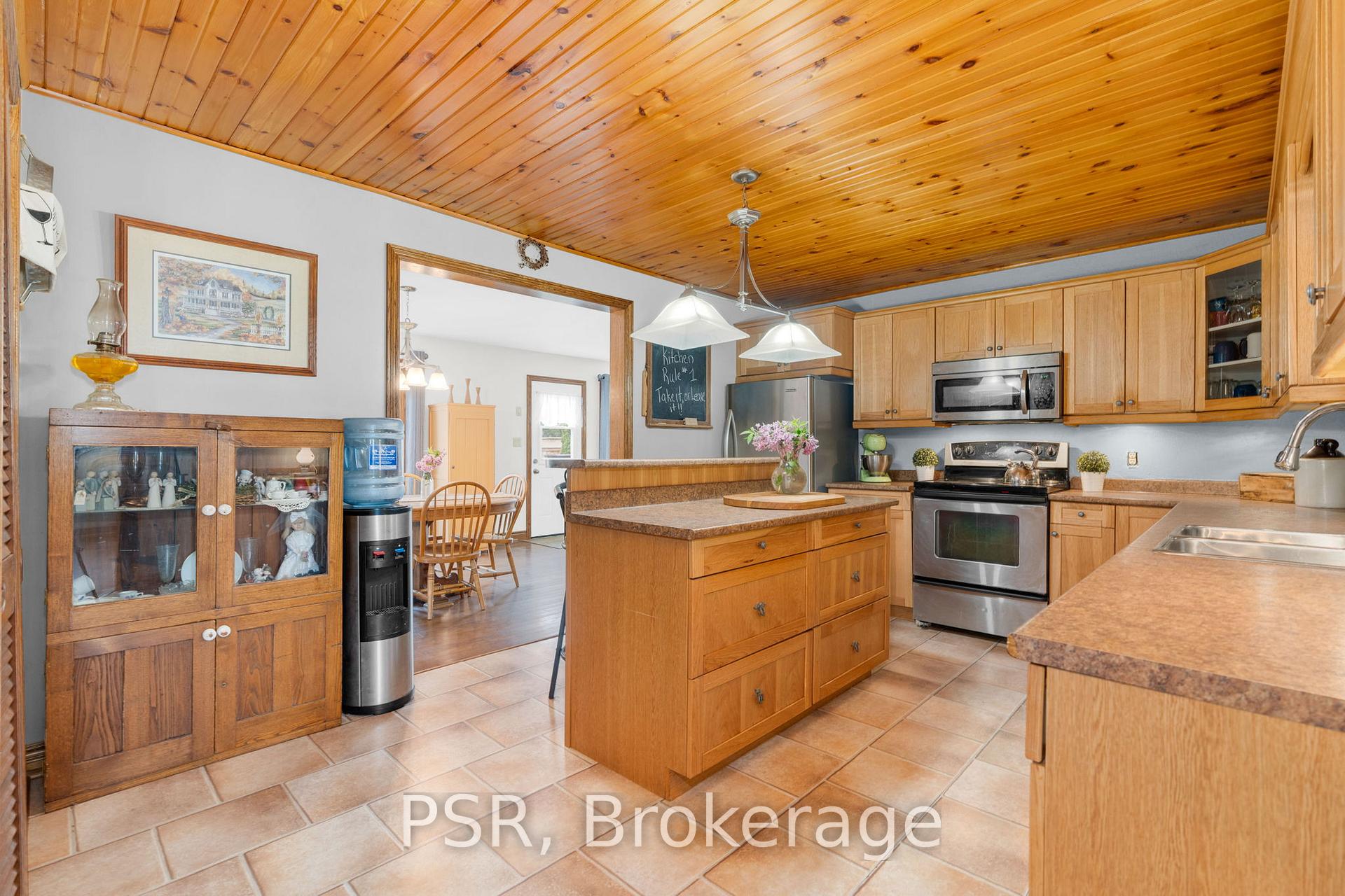 Photo 3 of 206 William Street, Clearview, Stayner — HOMEH