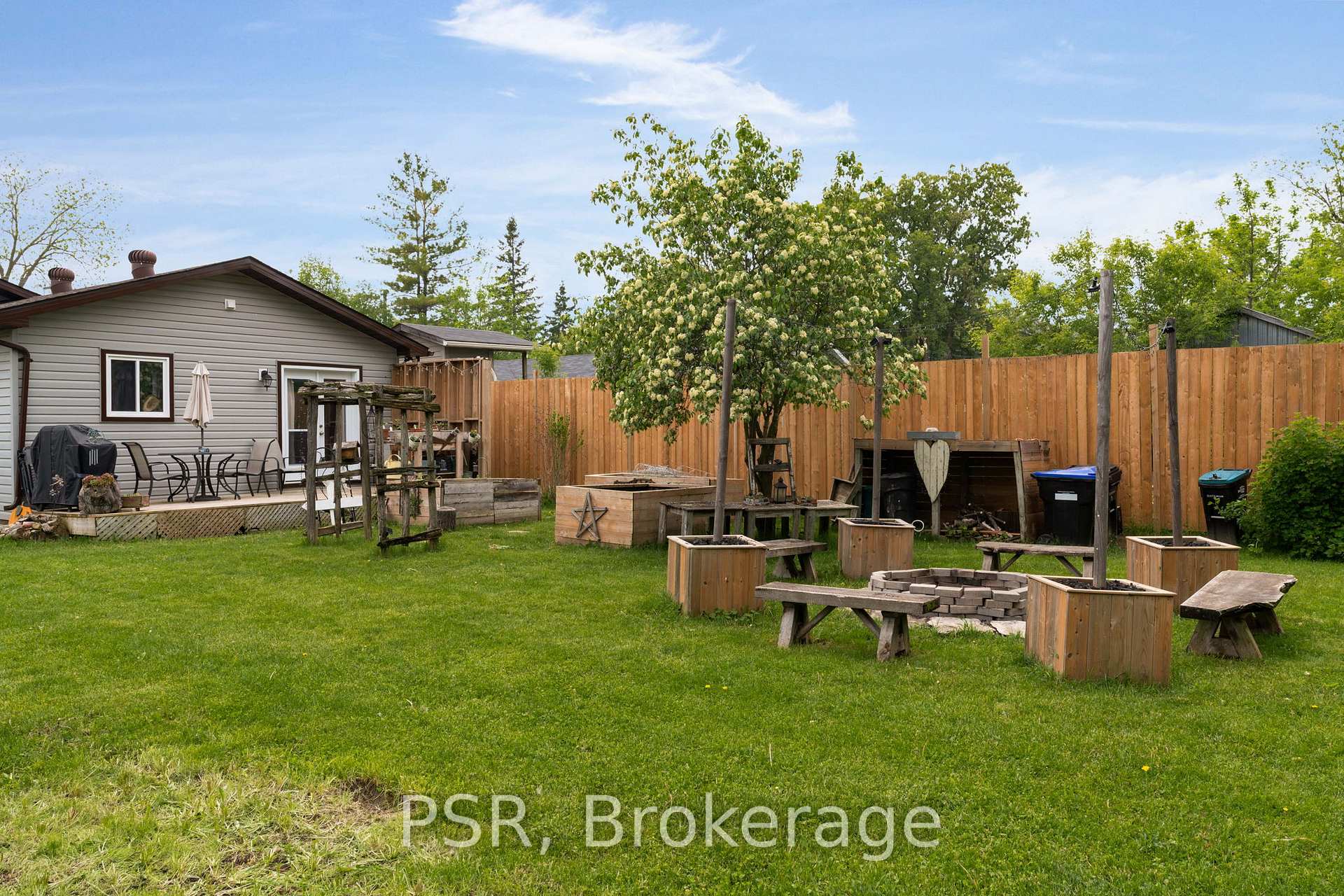 Photo 18 of 206 William Street, Clearview, Stayner — HOMEH