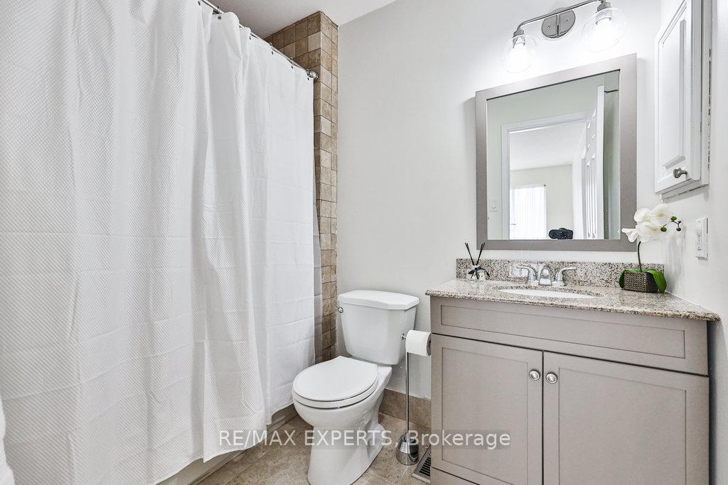 Photo 14 of 4 Amos Maynard Circle, Vaughan, West Woodbridge — HOMEH