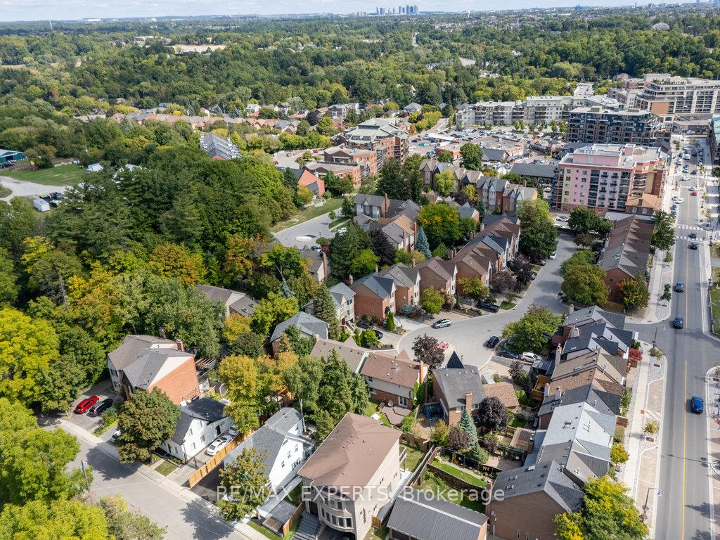Photo 16 of 4 Amos Maynard Circle, Vaughan, West Woodbridge — HOMEH