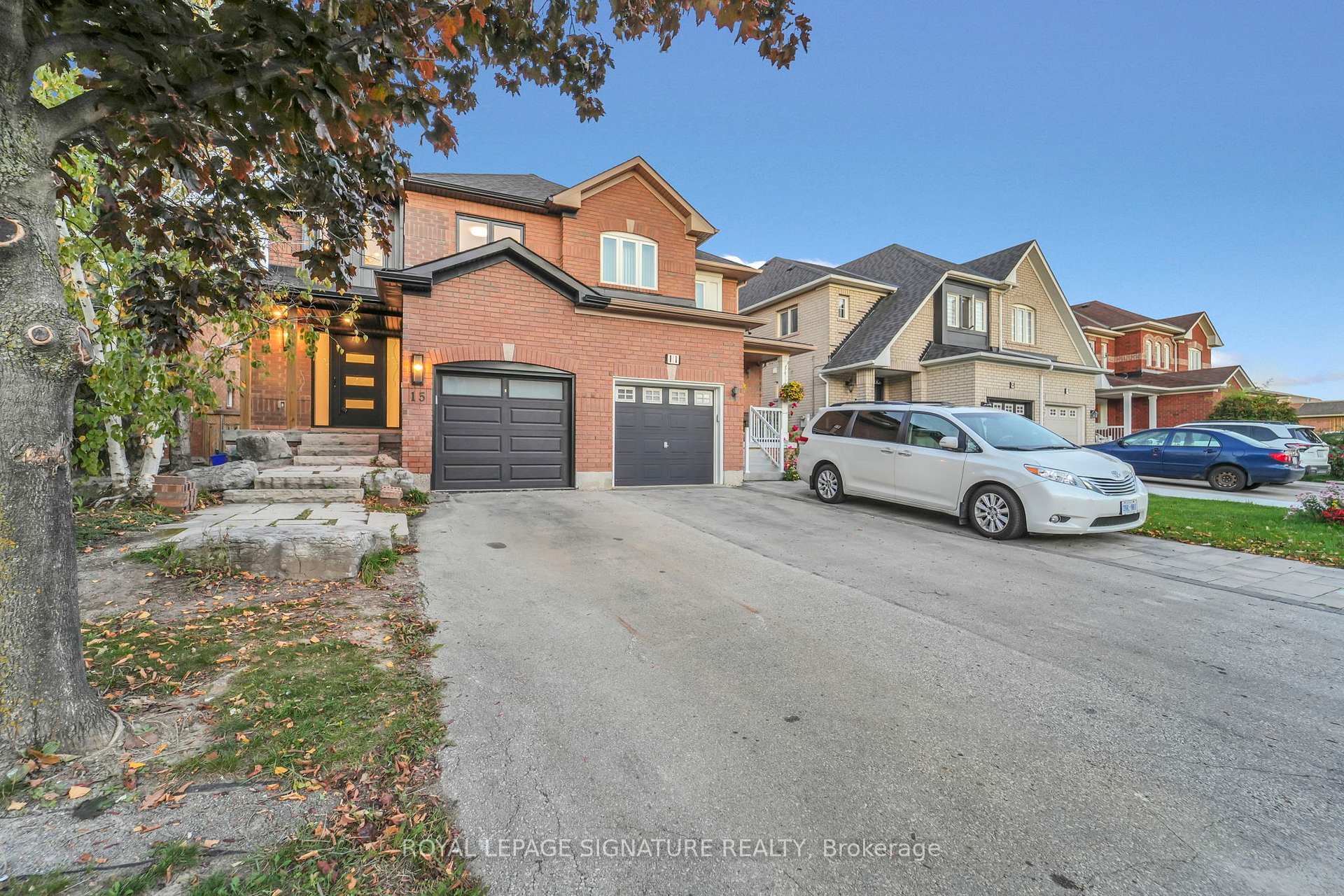 Photo 1 of 15 National Pine Drive, Vaughan, Vellore Village — HOMEH