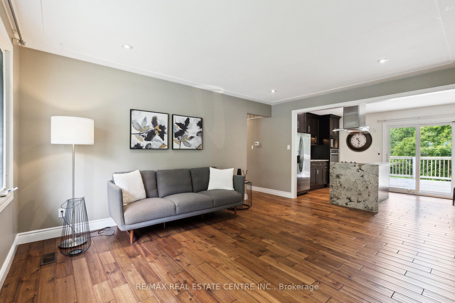 Photo 7 of 6 Ramona Court, Guelph, Victoria North — HOMEH