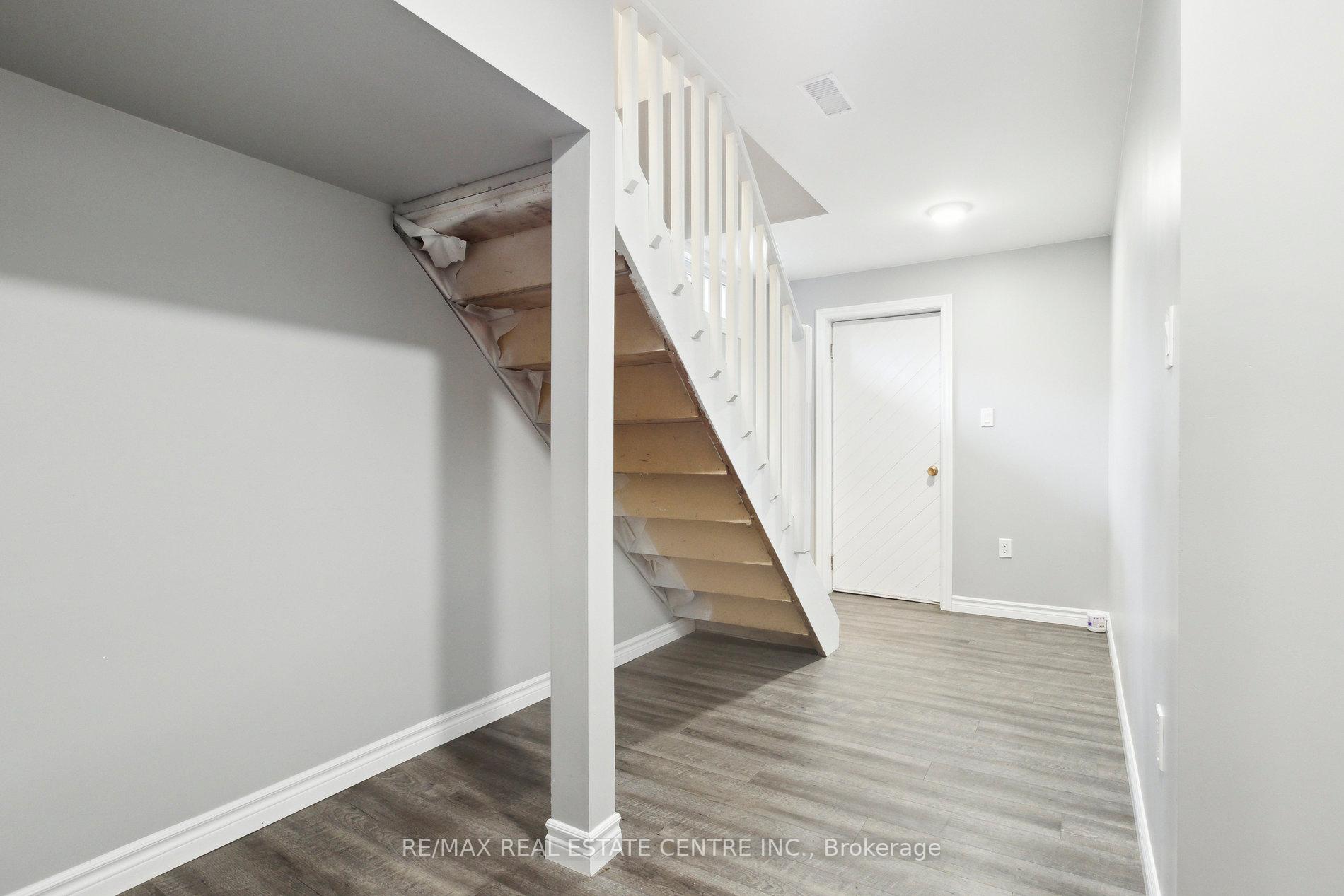 Photo 19 of 6 Ramona Court, Guelph, Victoria North — HOMEH
