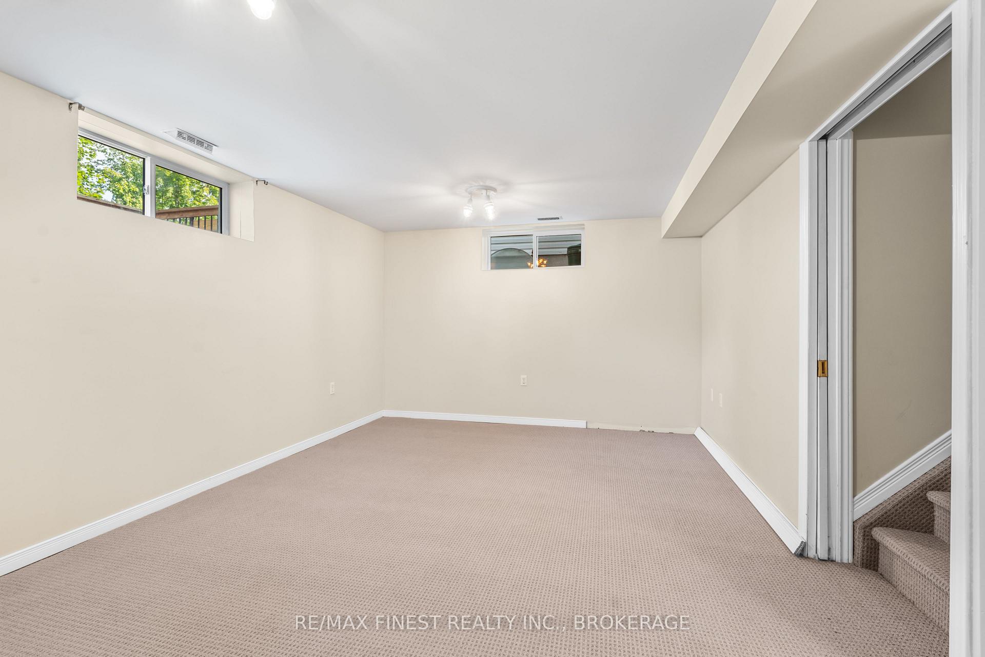 Photo 15 of 66 Dalgleish Avenue, Kingston, Kingston East (Incl Barret Crt) — HOMEH