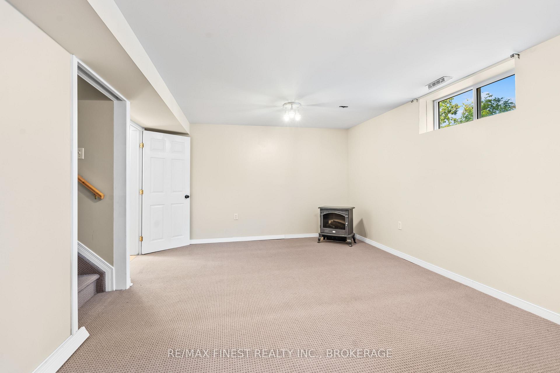 Photo 31 of 66 Dalgleish Avenue, Kingston, Kingston East (Incl Barret Crt) — HOMEH