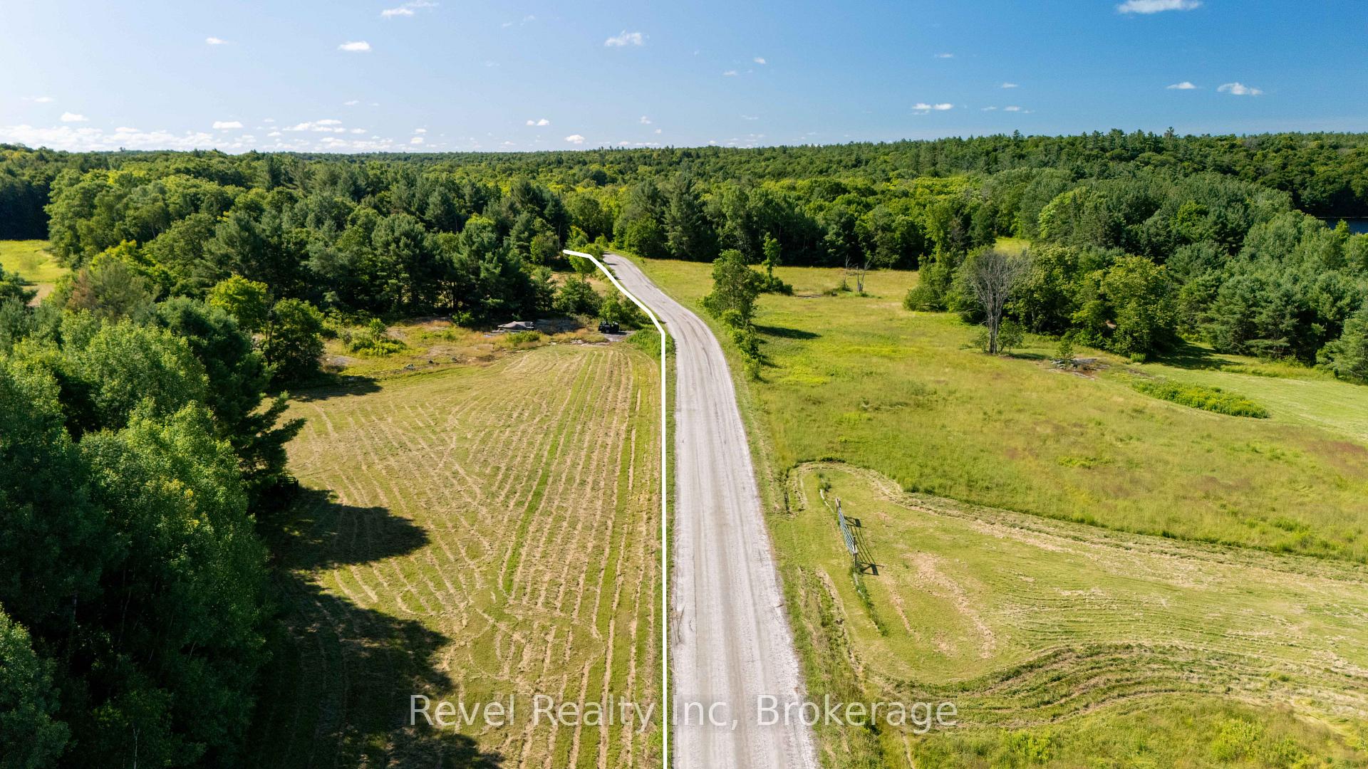 Photo 6 of 29 Alexandria Crescent, Seguin — HOMEH