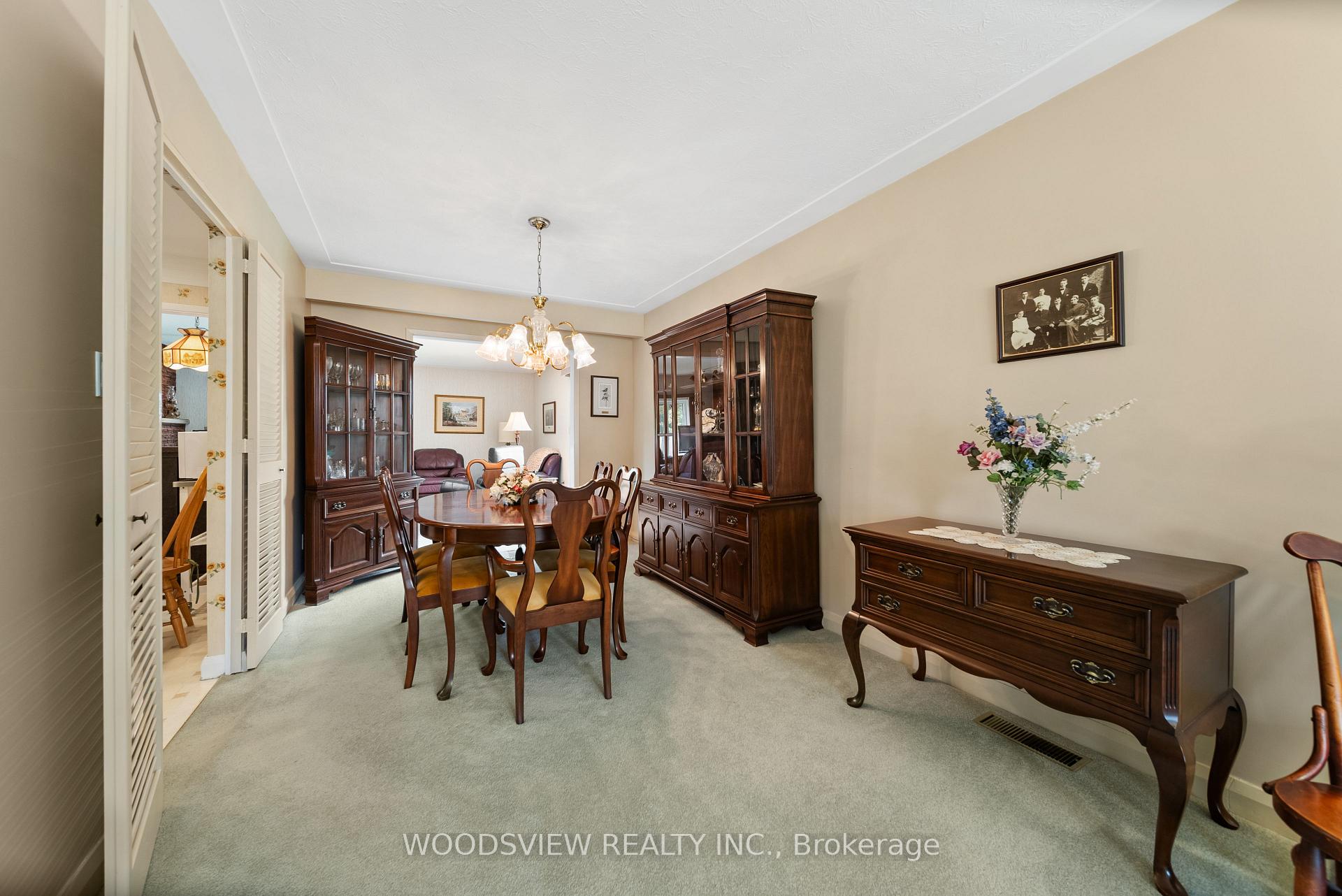 Photo 5 of 733 Glengrove Street, Oshawa, Northglen — HOMEH