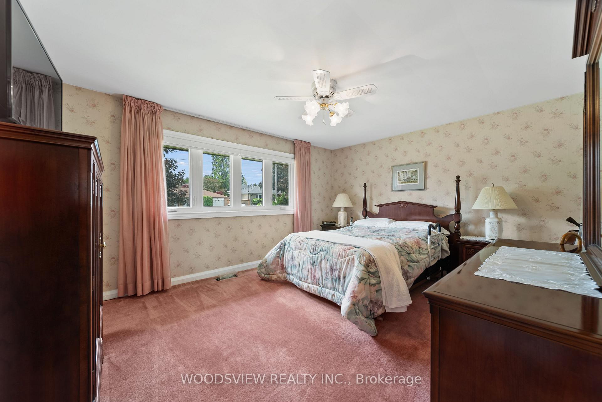 Photo 12 of 733 Glengrove Street, Oshawa, Northglen — HOMEH