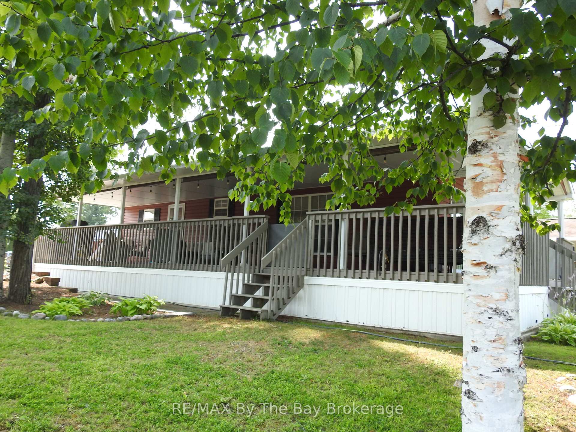 Photo 20 of 10 Chippewa Trail, Wasaga Beach — HOMEH