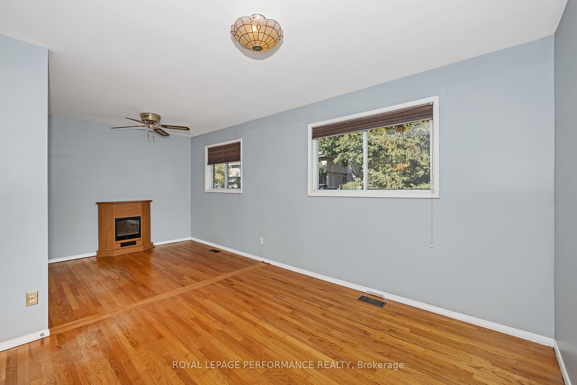 Photo 7 of 890 Bermuda Avenue, Ottawa, Overbrook/Castle Heights — HOMEH