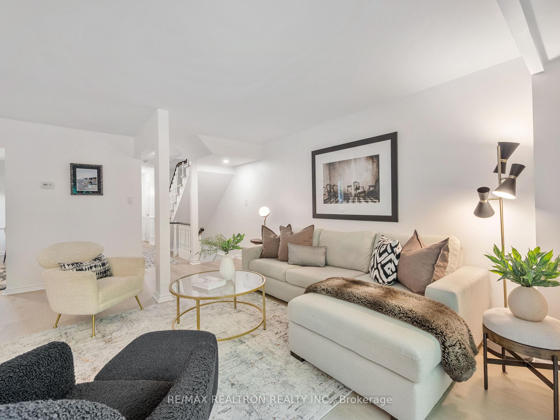 Photo 12 of 173 Tamarack Drive, Markham, Aileen-Willowbrook — HOMEH